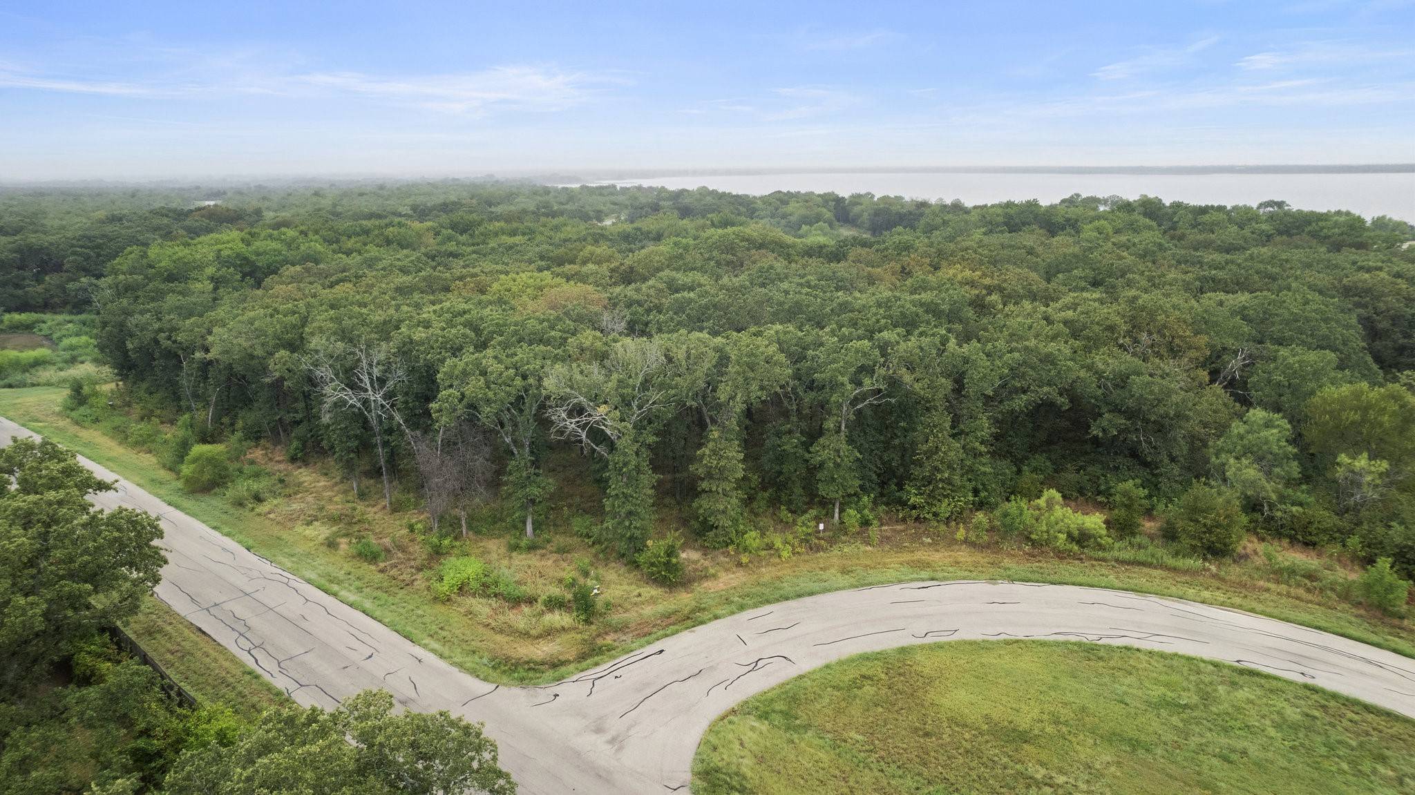 Kemp, TX 75143,8407 Southern Shore CT