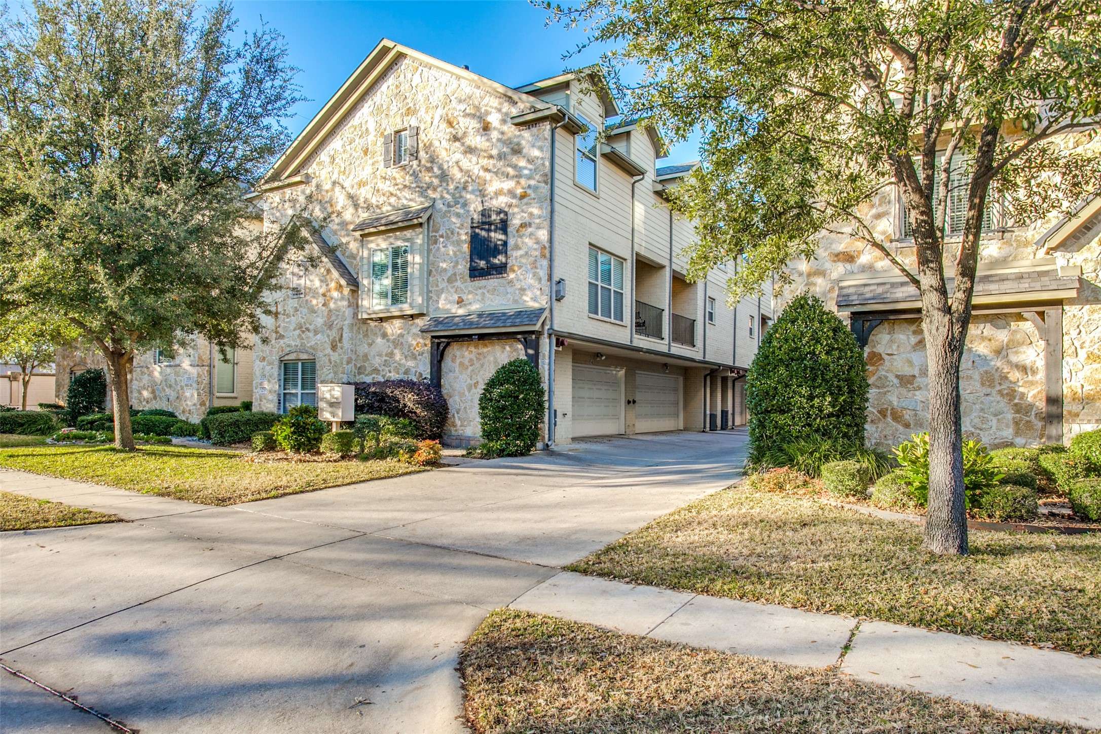 University Park, TX 75205,4524 Emerson AVE #2