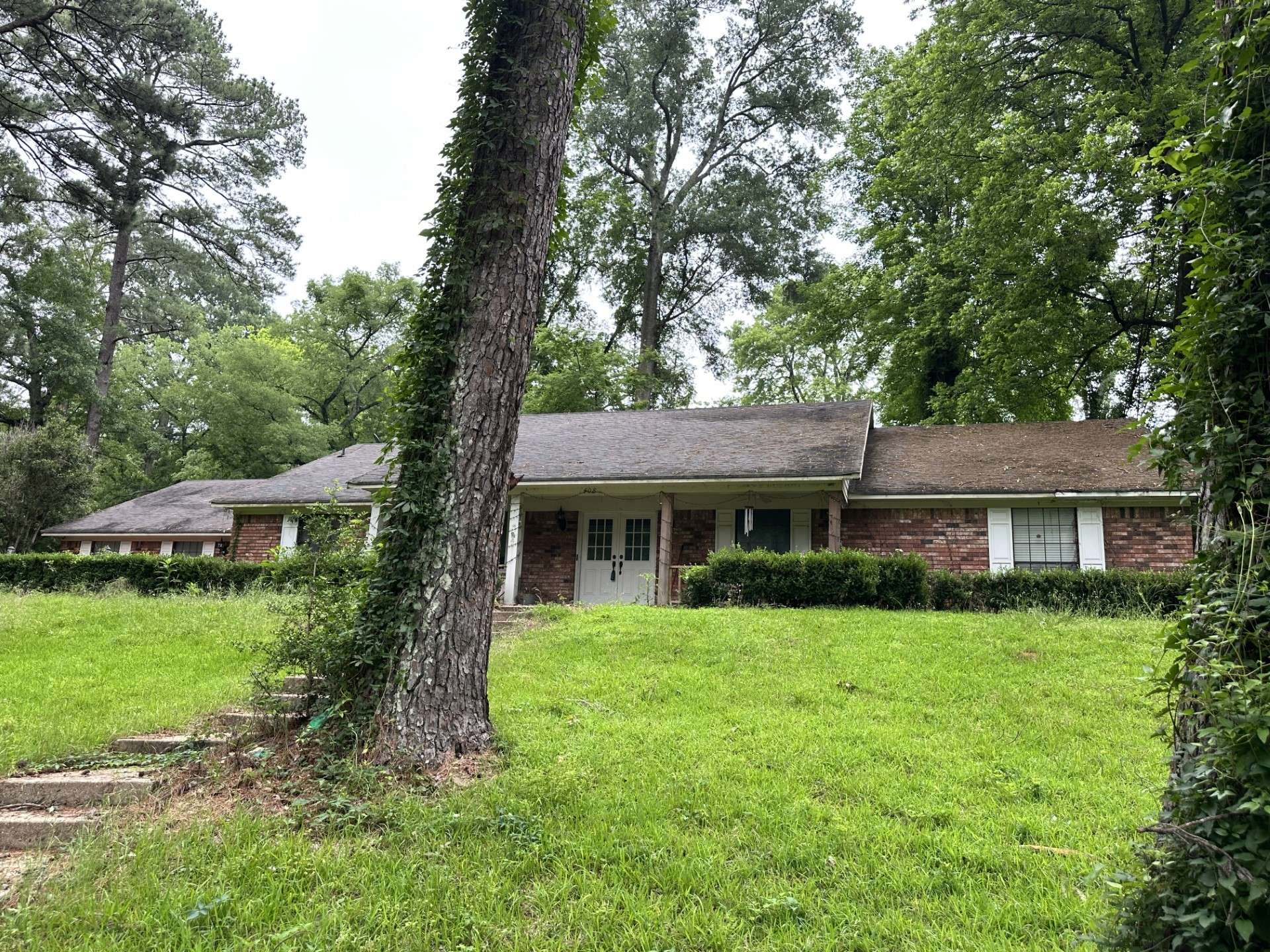 Mansfield, LA 71052,408 Myra ST