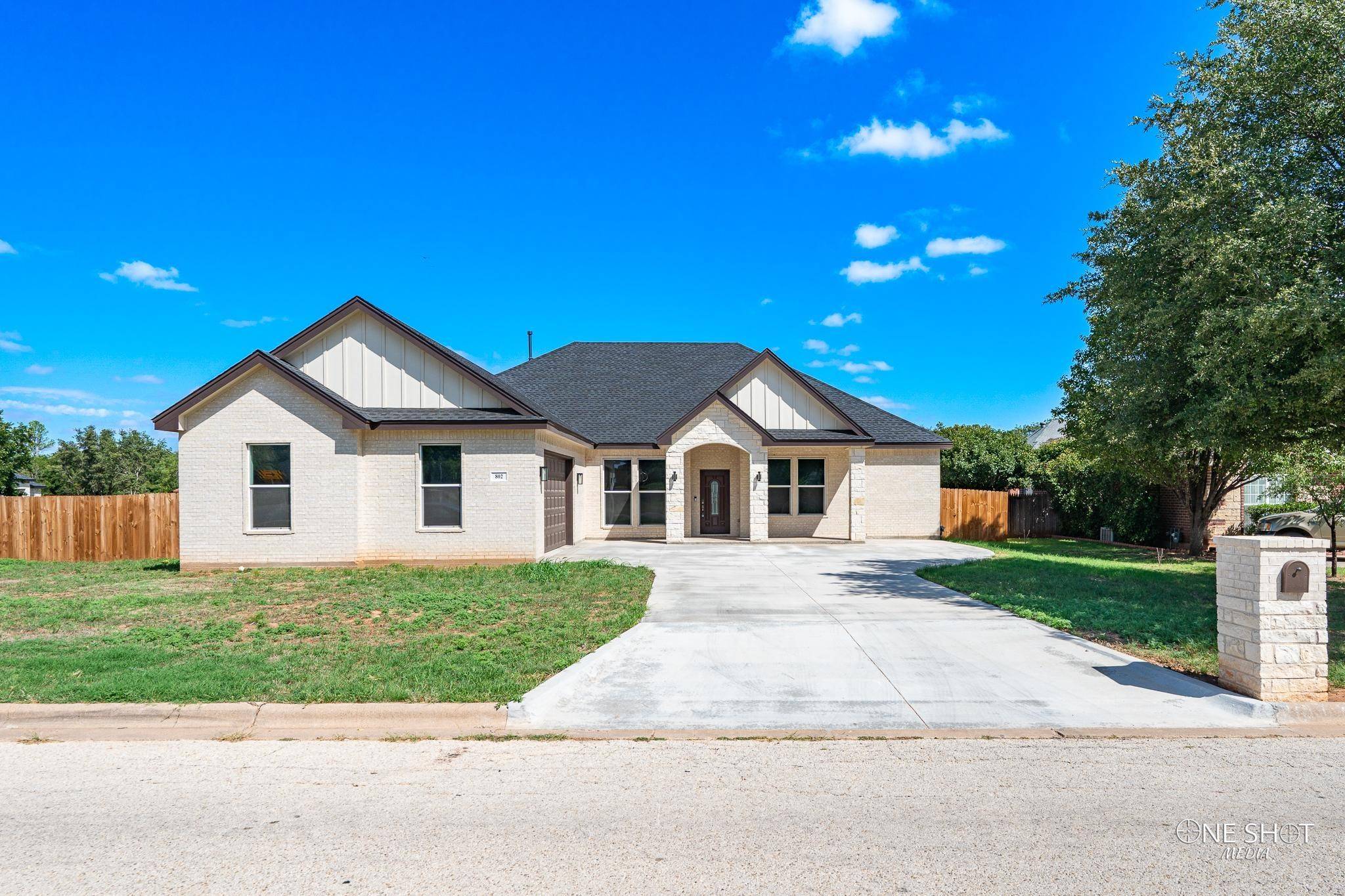 Abilene, TX 79602,802 Waters Edge DR