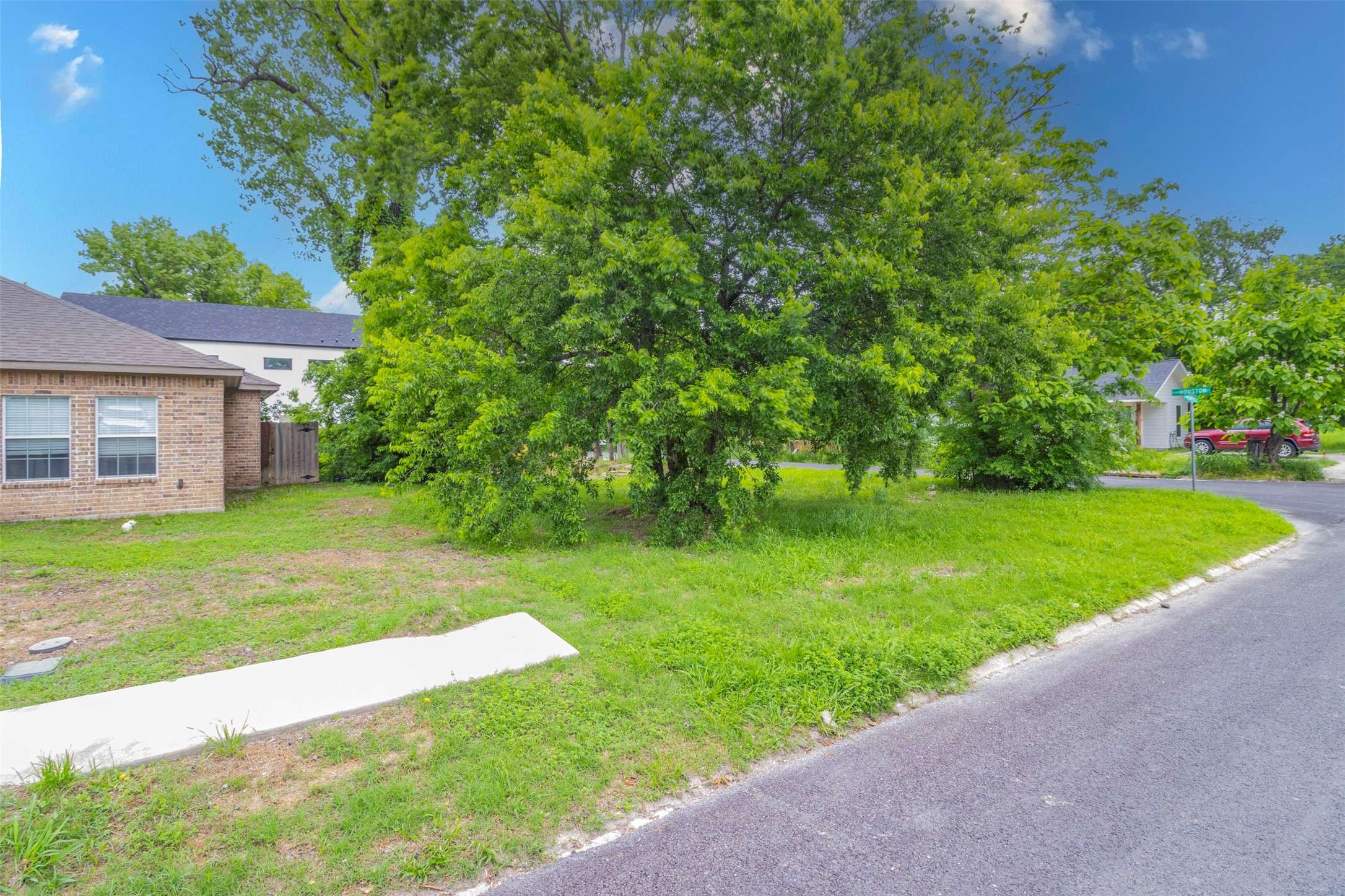 Greenville, TX 75401,3310 Houston ST