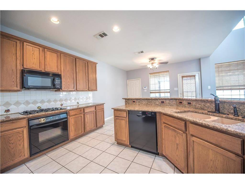 The Colony, TX 75056,6321 Bear Run RD