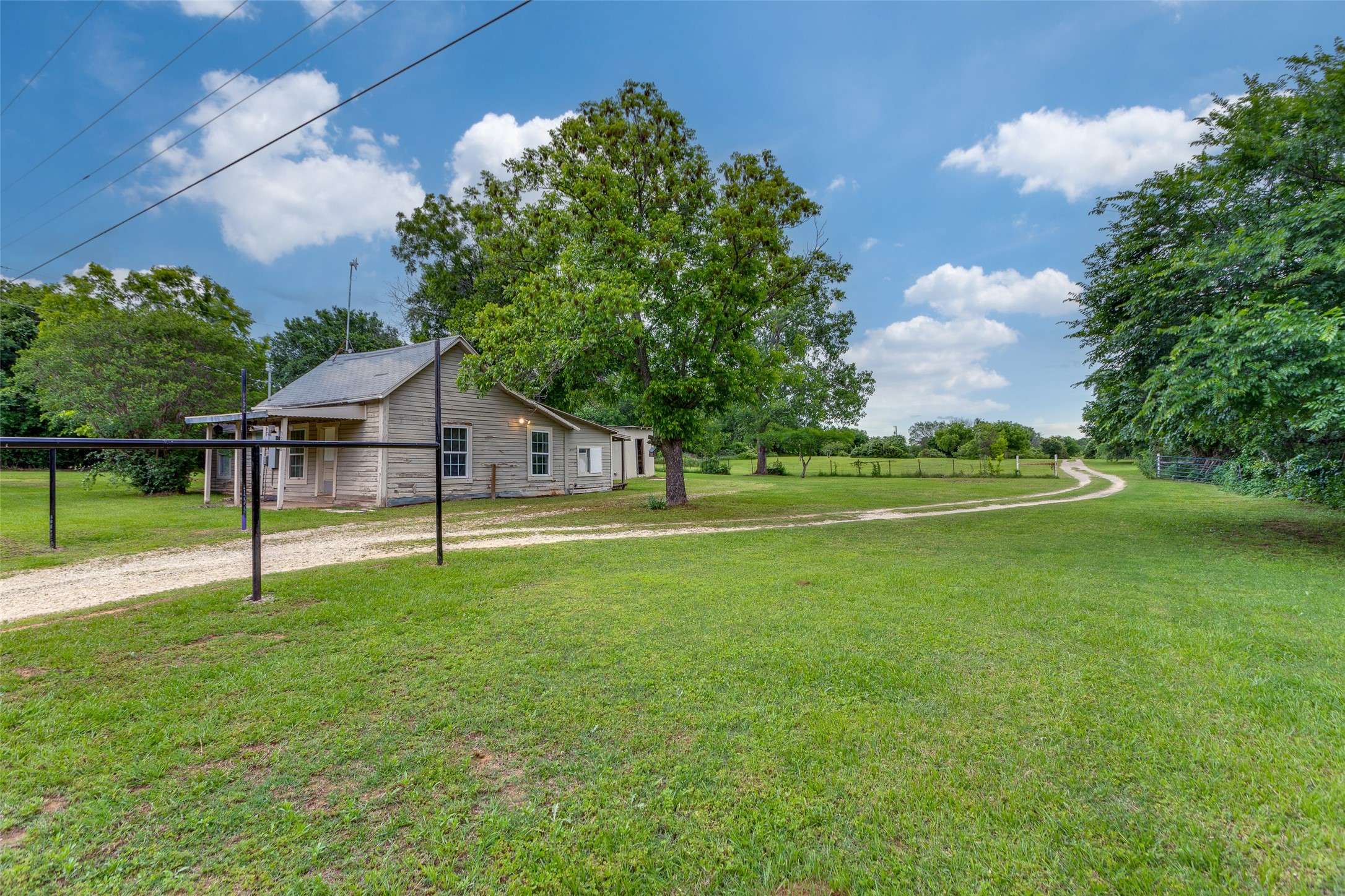Cleburne, TX 76031,3208 County Road 805