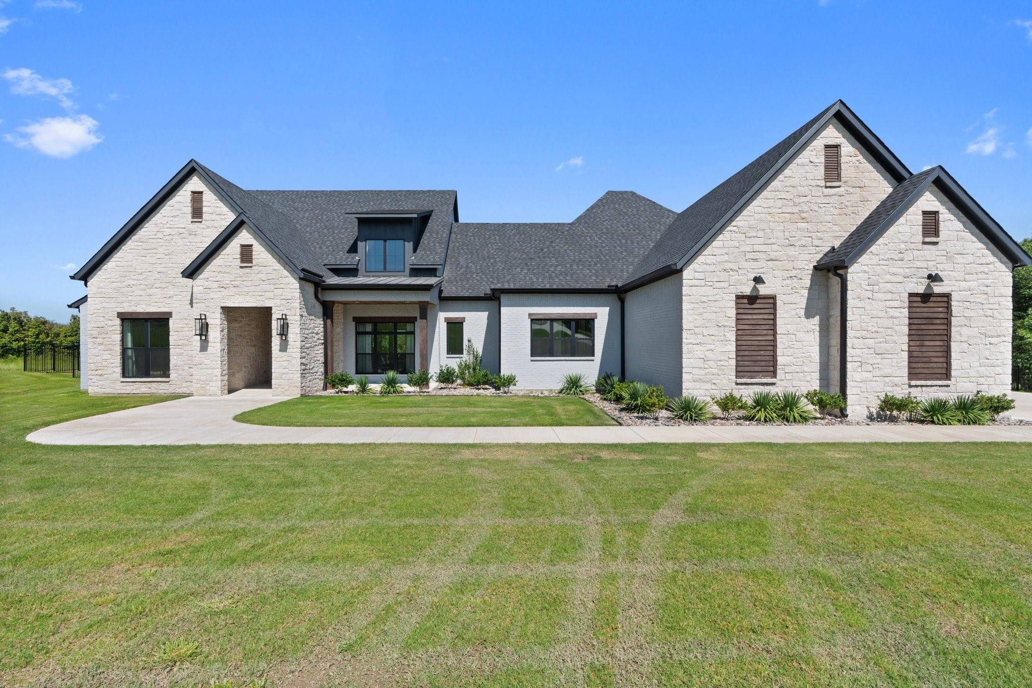 Melissa, TX 75454,25 Brookhollow CIR