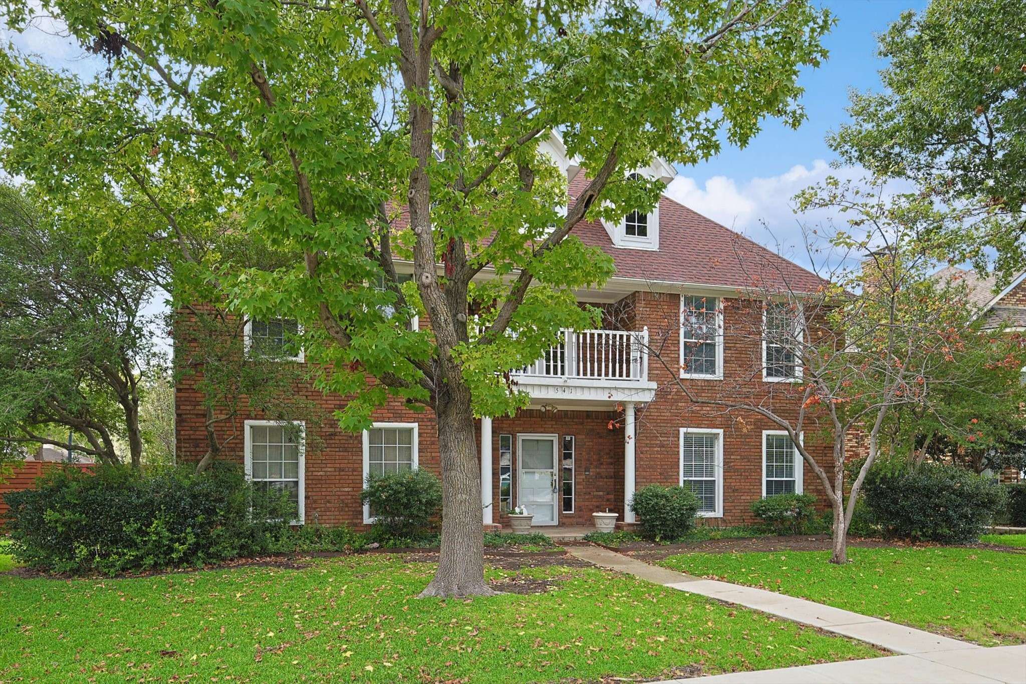 Coppell, TX 75019,541 Meadowood LN