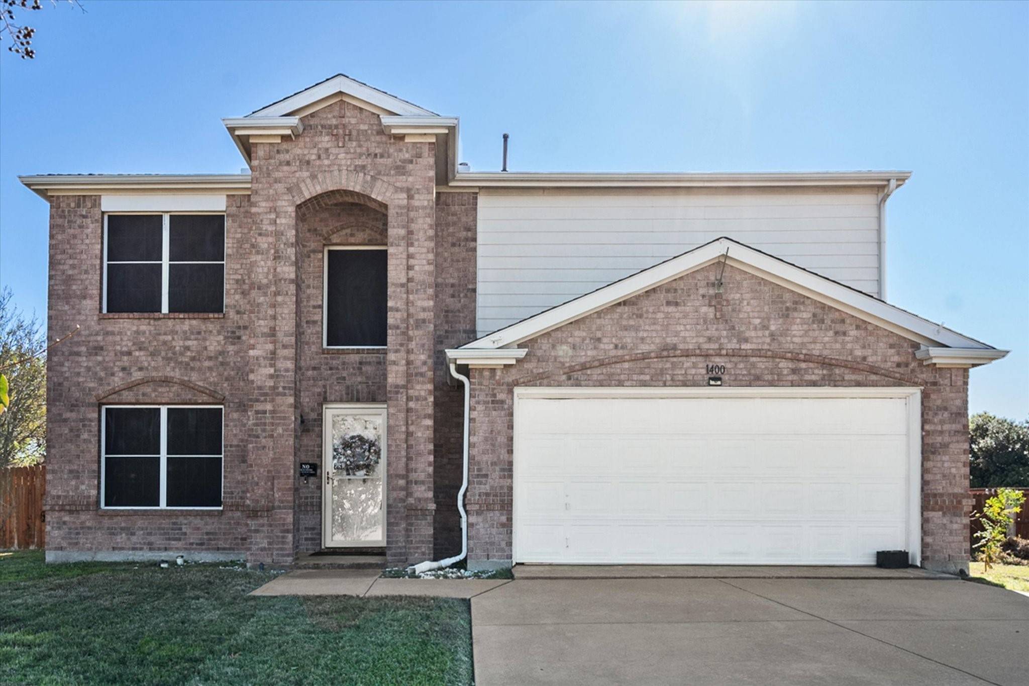 Arlington, TX 76002,1400 Suncrest CT