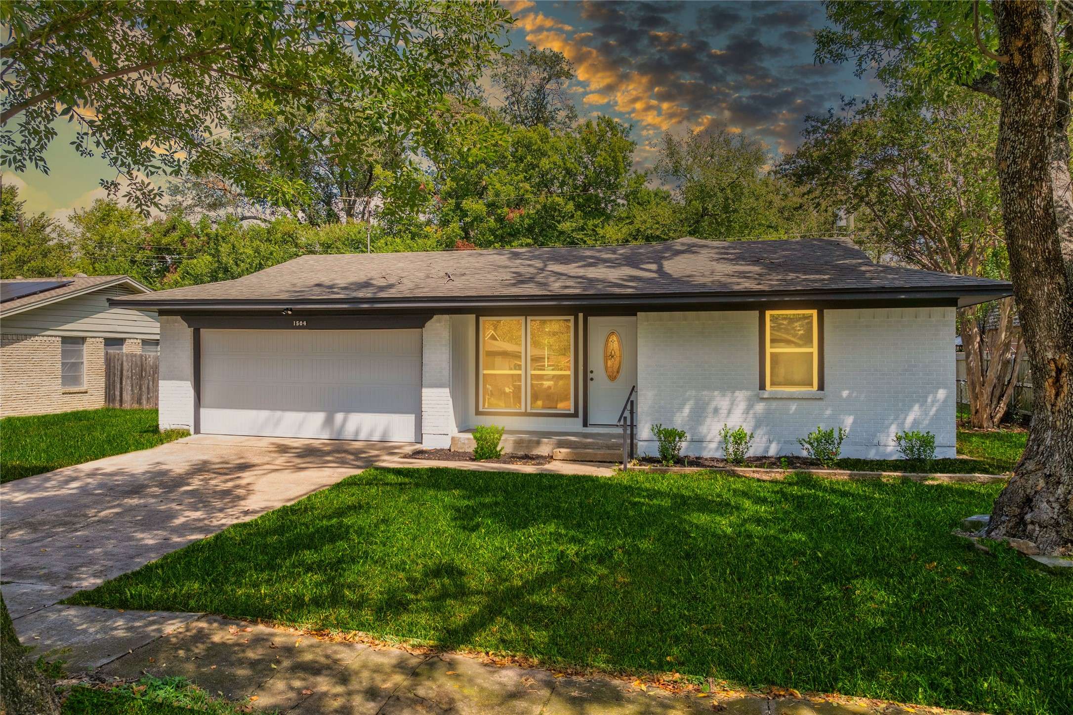 Ennis, TX 75119,1504 Nichols ST