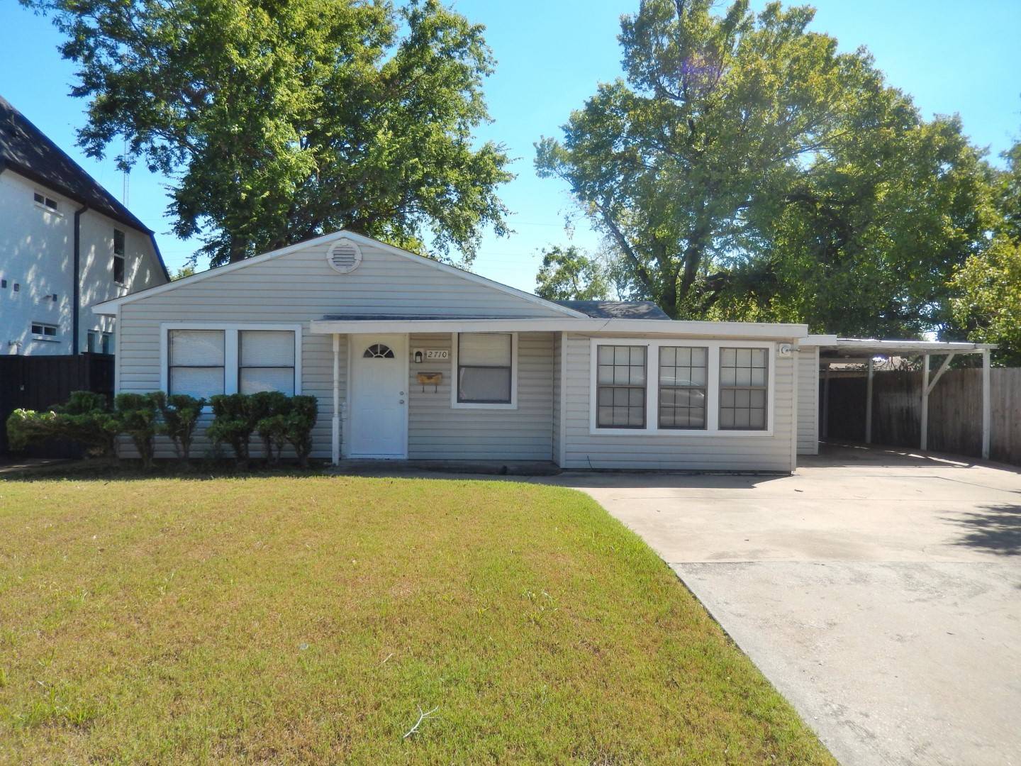 Farmers Branch, TX 75234,2710 Mount View DR