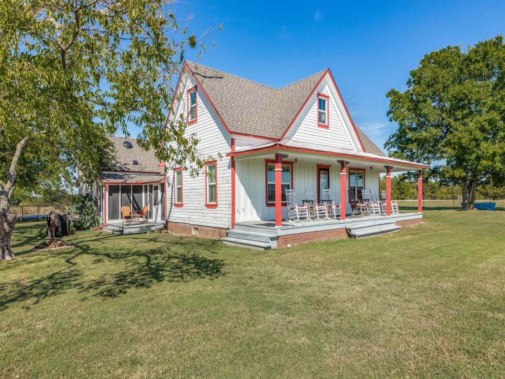 Valley View, TX 76272,392 Mt Pleasant RD