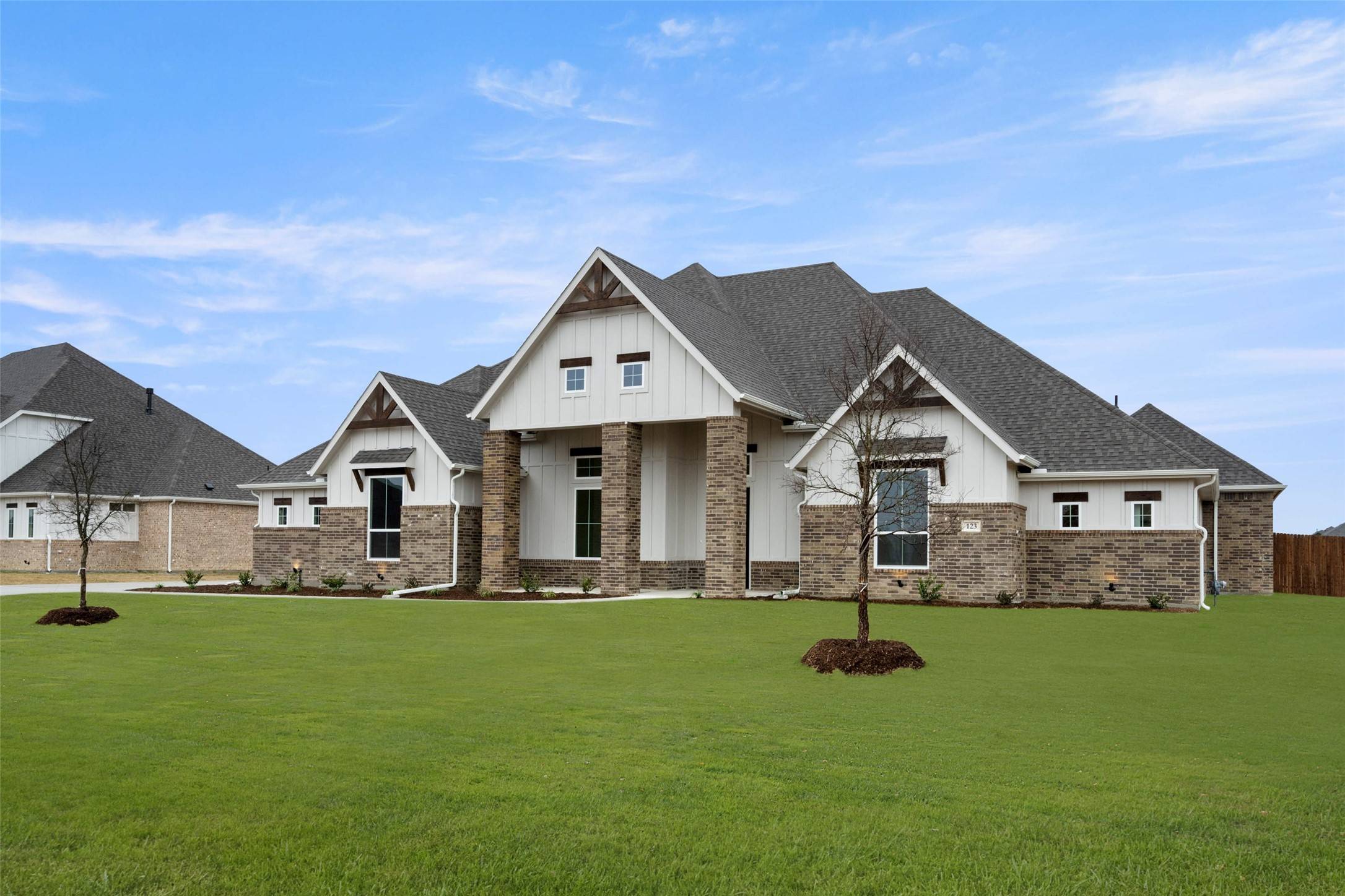 Oak Leaf, TX 75154,123 Hollingsworth LN