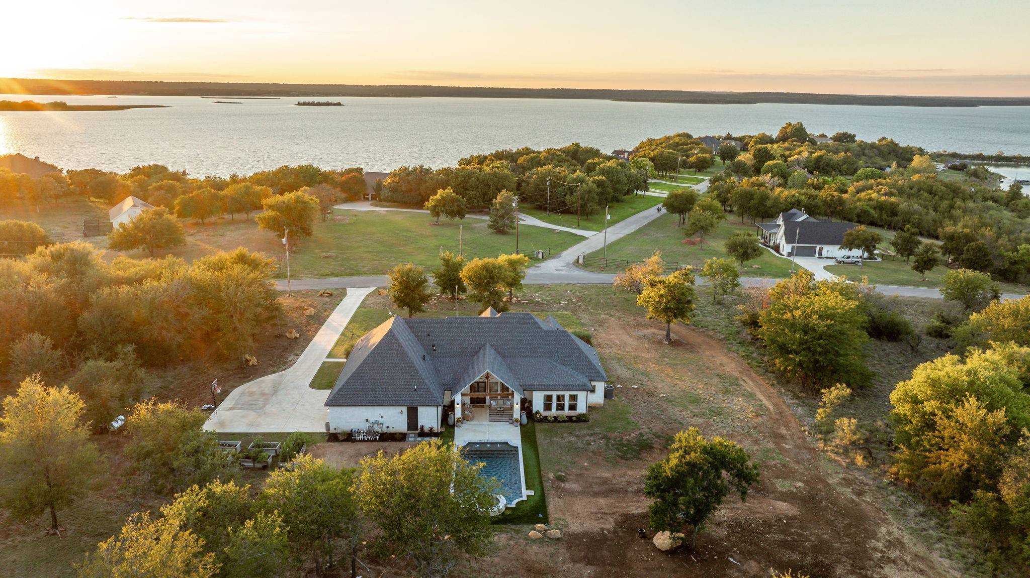 Bridgeport, TX 76426,217 E Bay DR