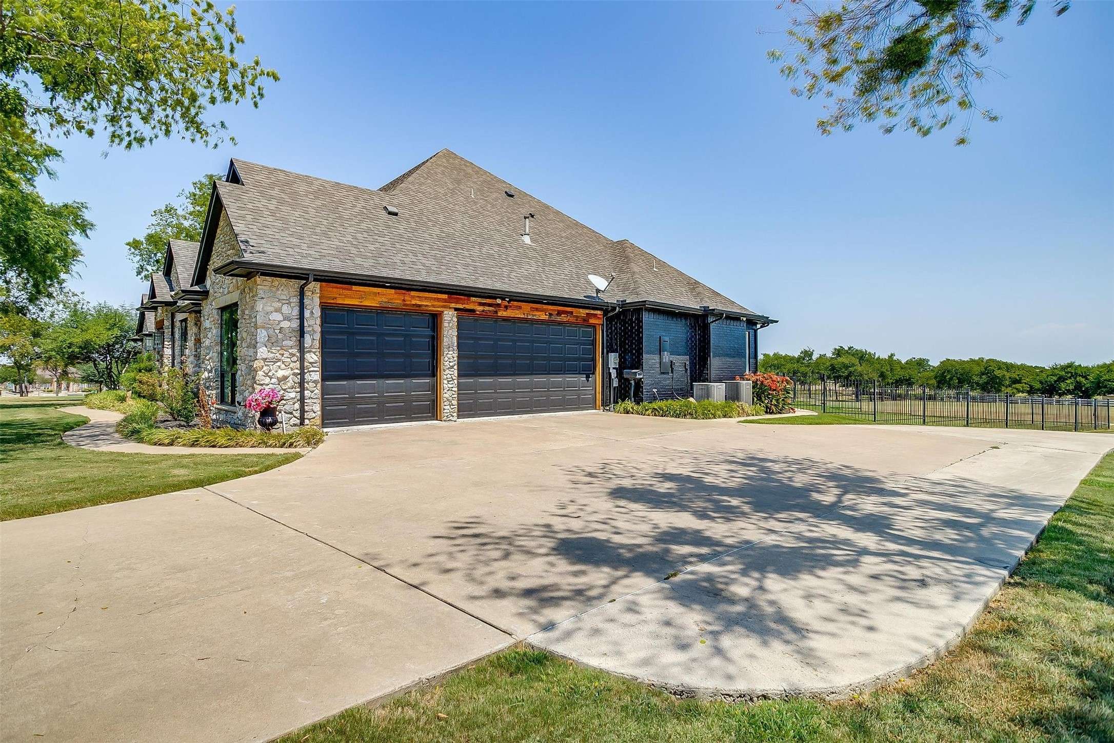 Burleson, TX 76028,10000 Tantarra DR
