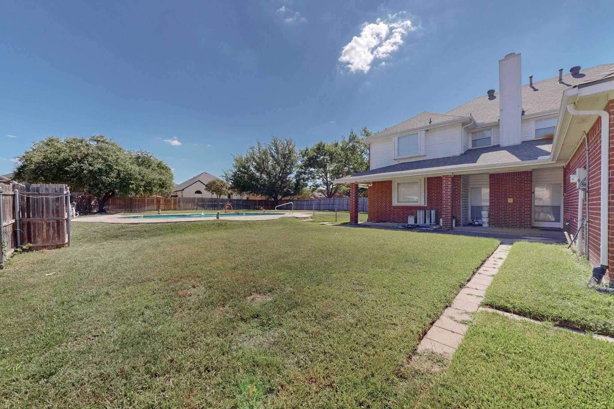 Carrollton, TX 75006,2721 Fallcreek DR