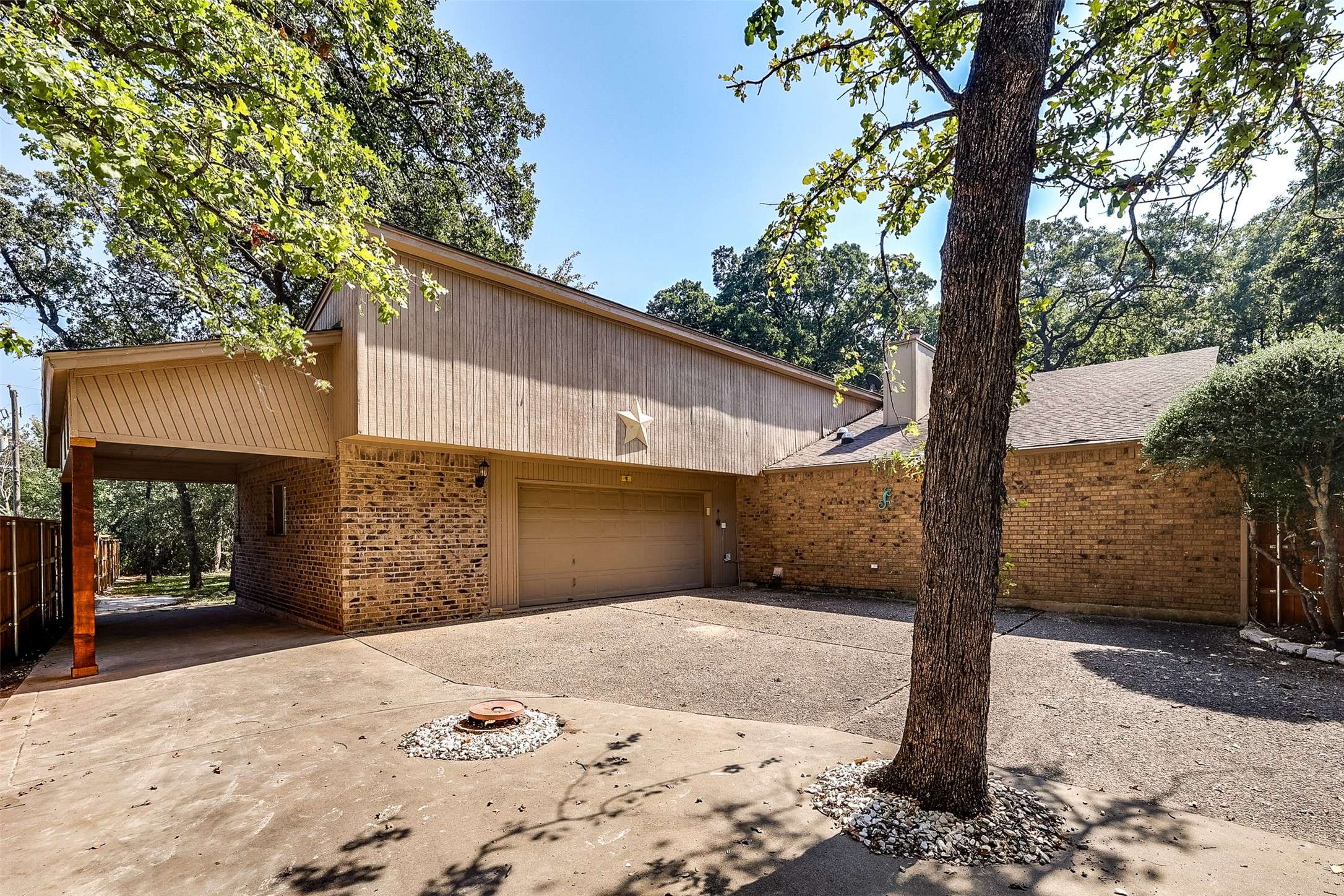Fort Worth, TX 76140,1007 Oak Tree DR