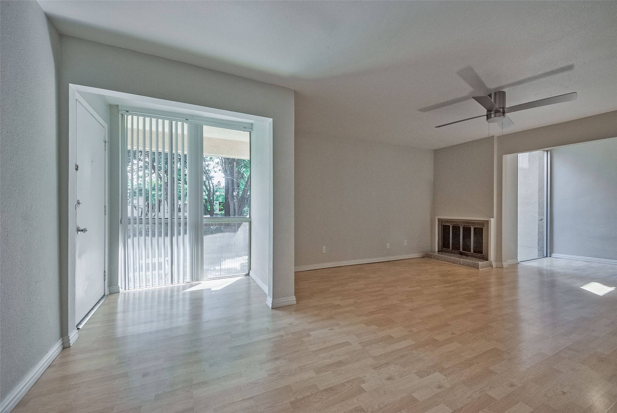 Dallas, TX 75204,4044 Buena Vista ST #203