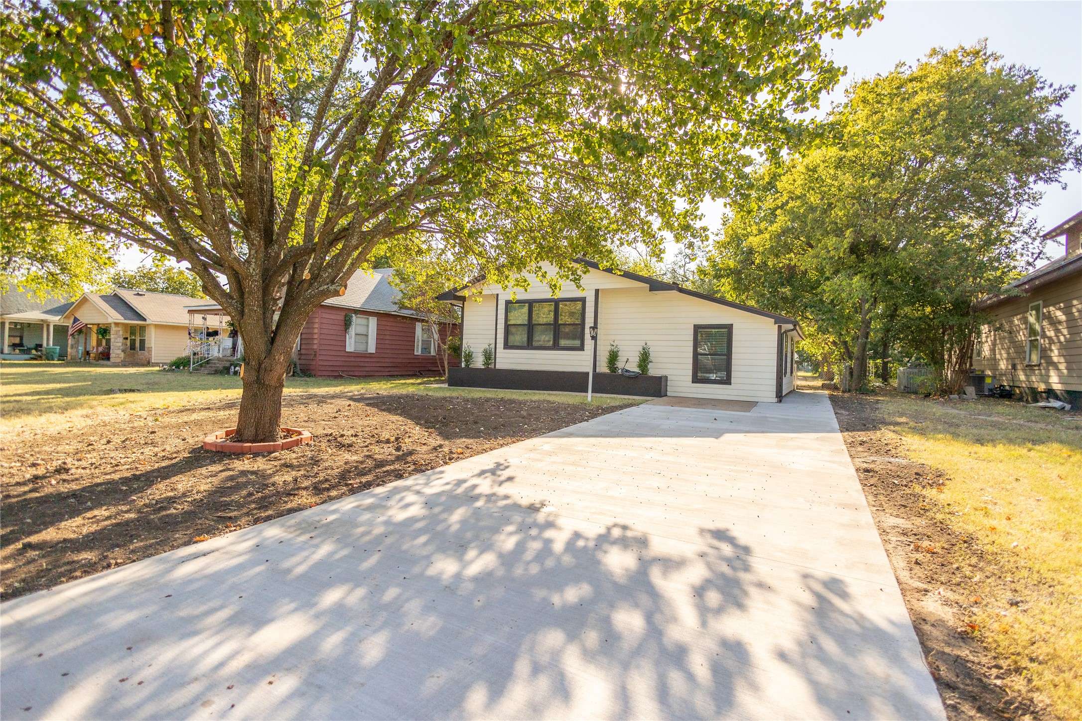Sherman, TX 75090,814 N Harrison AVE