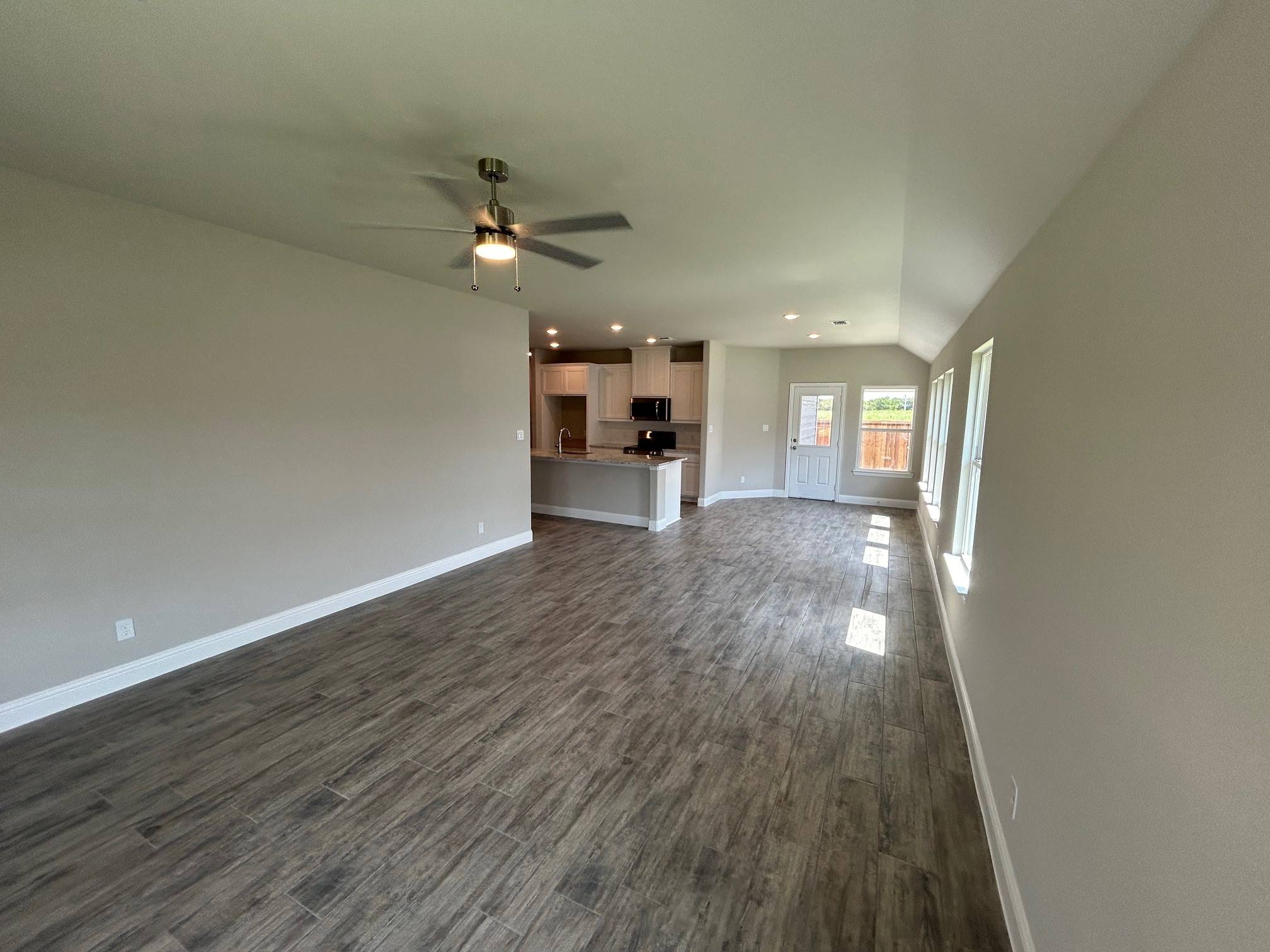 Trenton, TX 75490,268 Sunnyside DR
