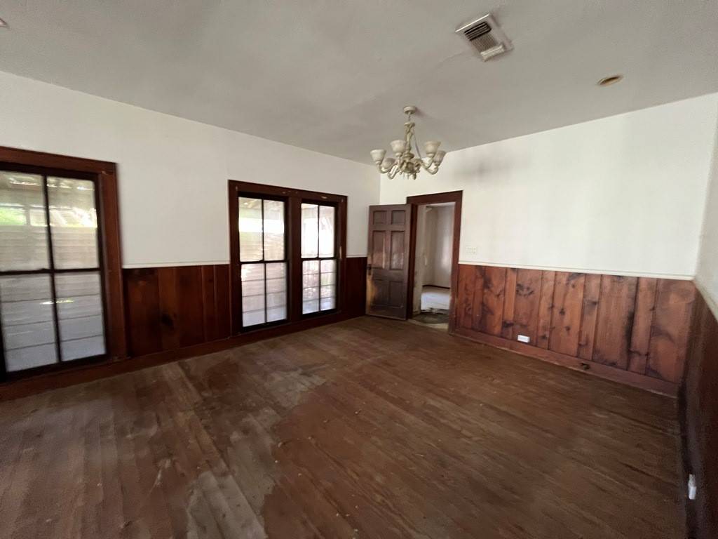 Greenville, TX 75401,2121 Park ST