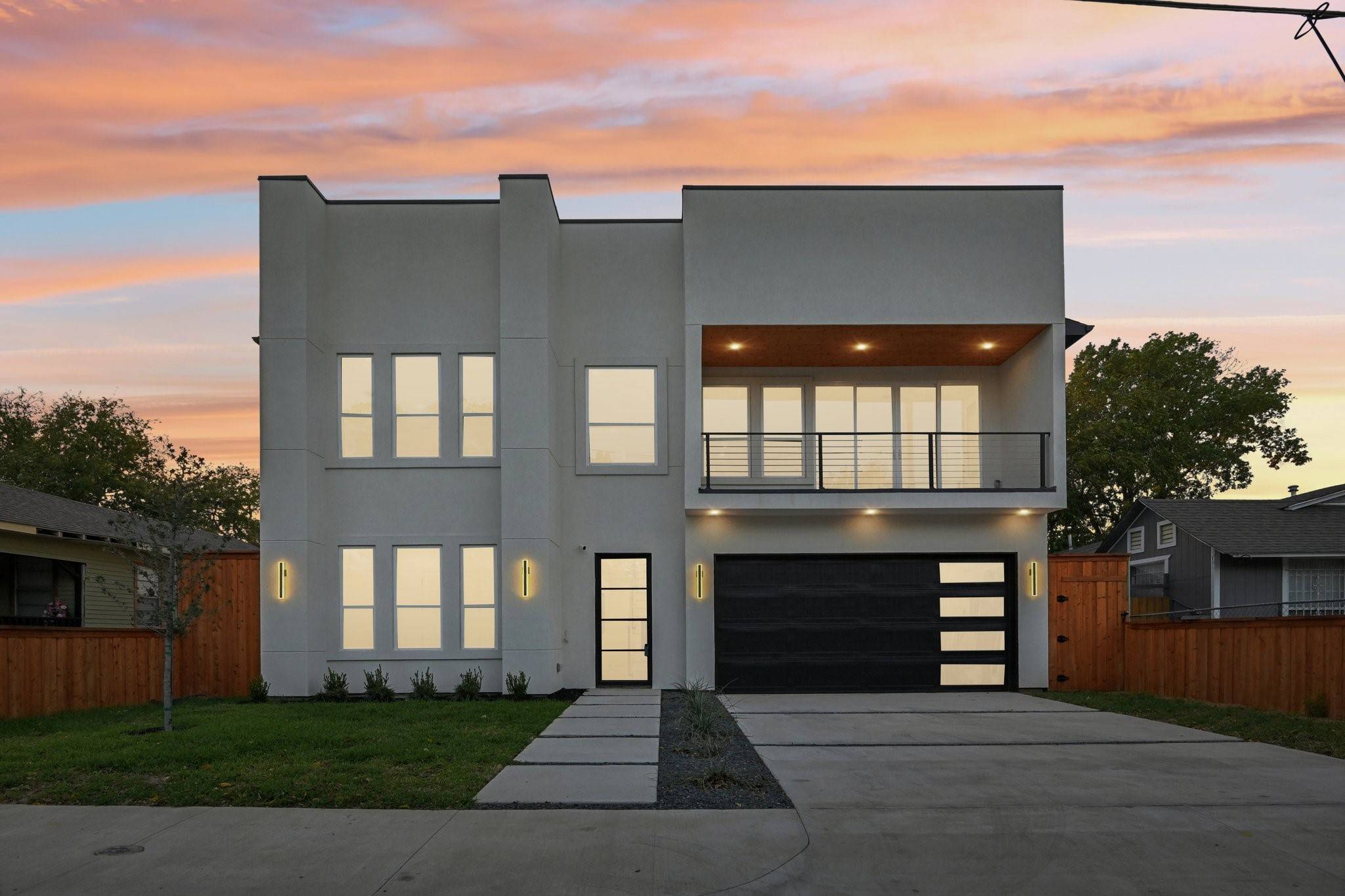 Dallas, TX 75212,3407 Borger ST