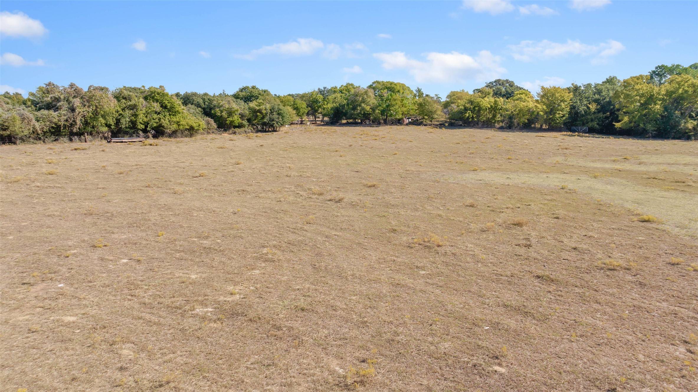 Shady Shores, TX 76208,301 N GARZA RD