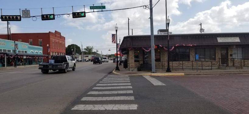 Groesbeck, TX 76642,102 N Ellis ST