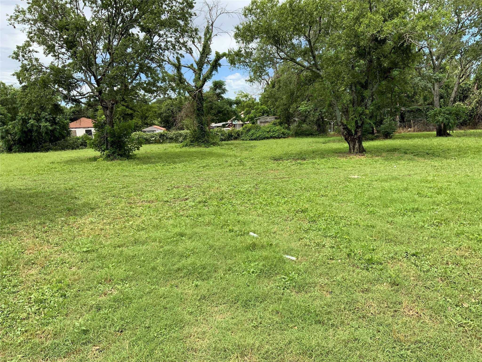Waco, TX 76705,710 E Park ST
