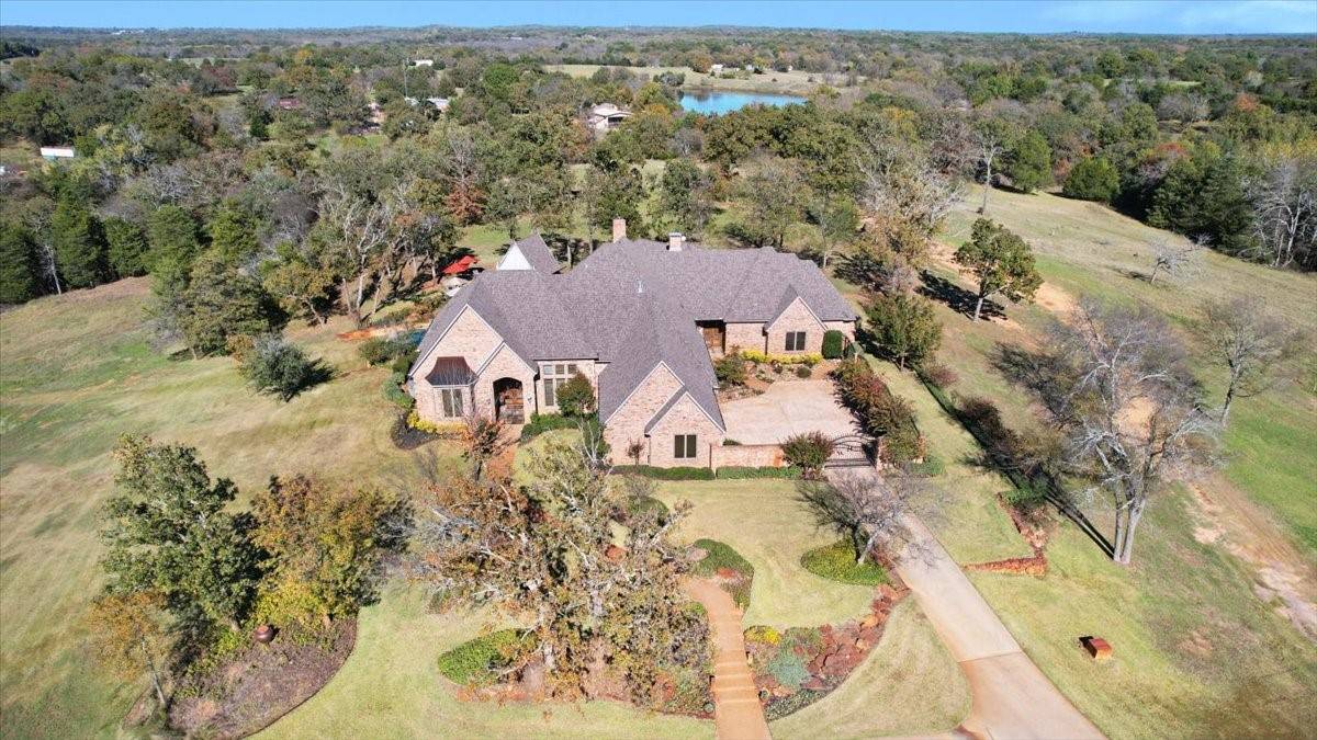 Denison, TX 75021,811 Russell LN