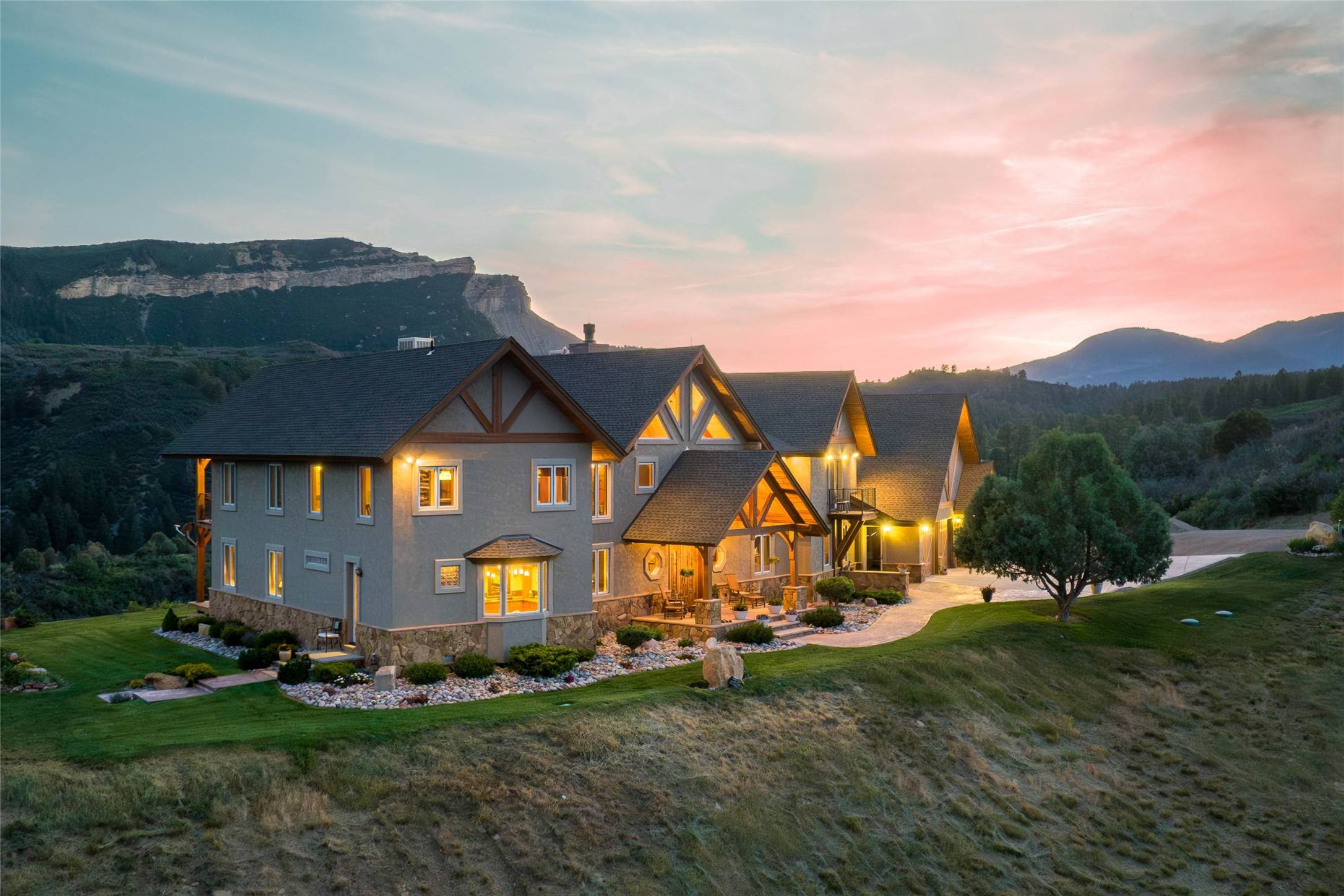 Durango, CO 81301,935 Mountain Memories LN