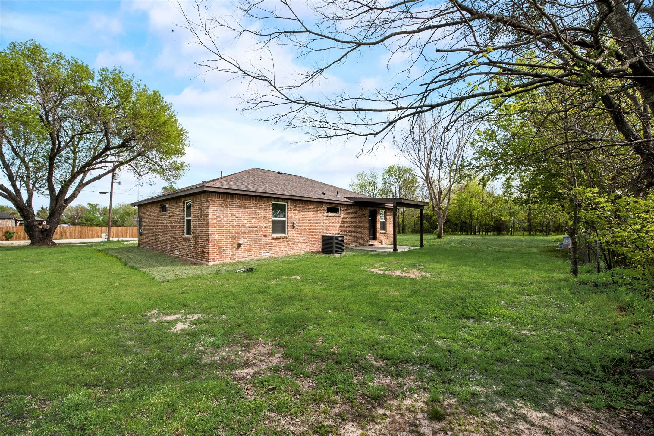 Kemp, TX 75143,19450 Valentine RD