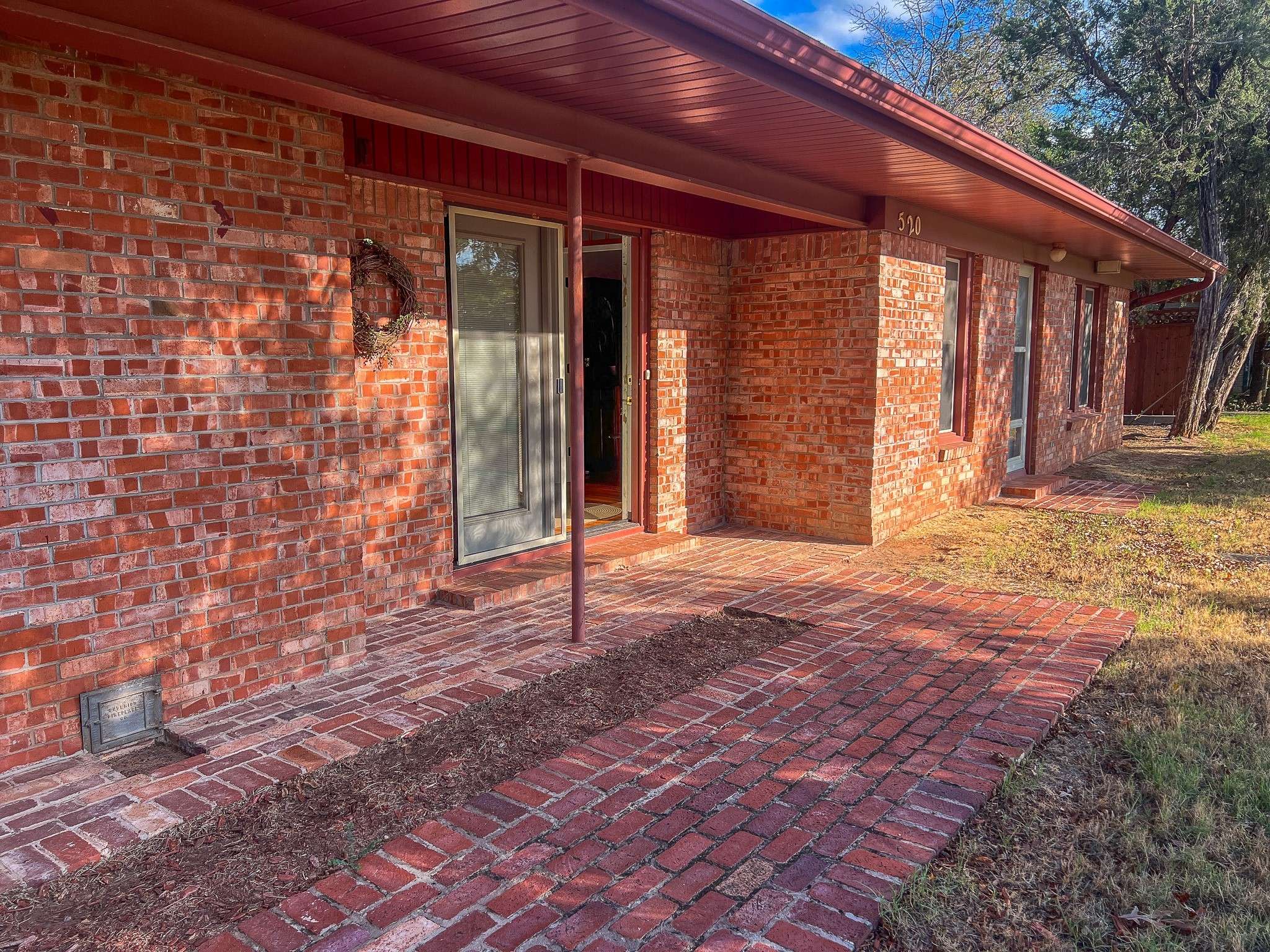 Archer City, TX 76351,520 S Center ST