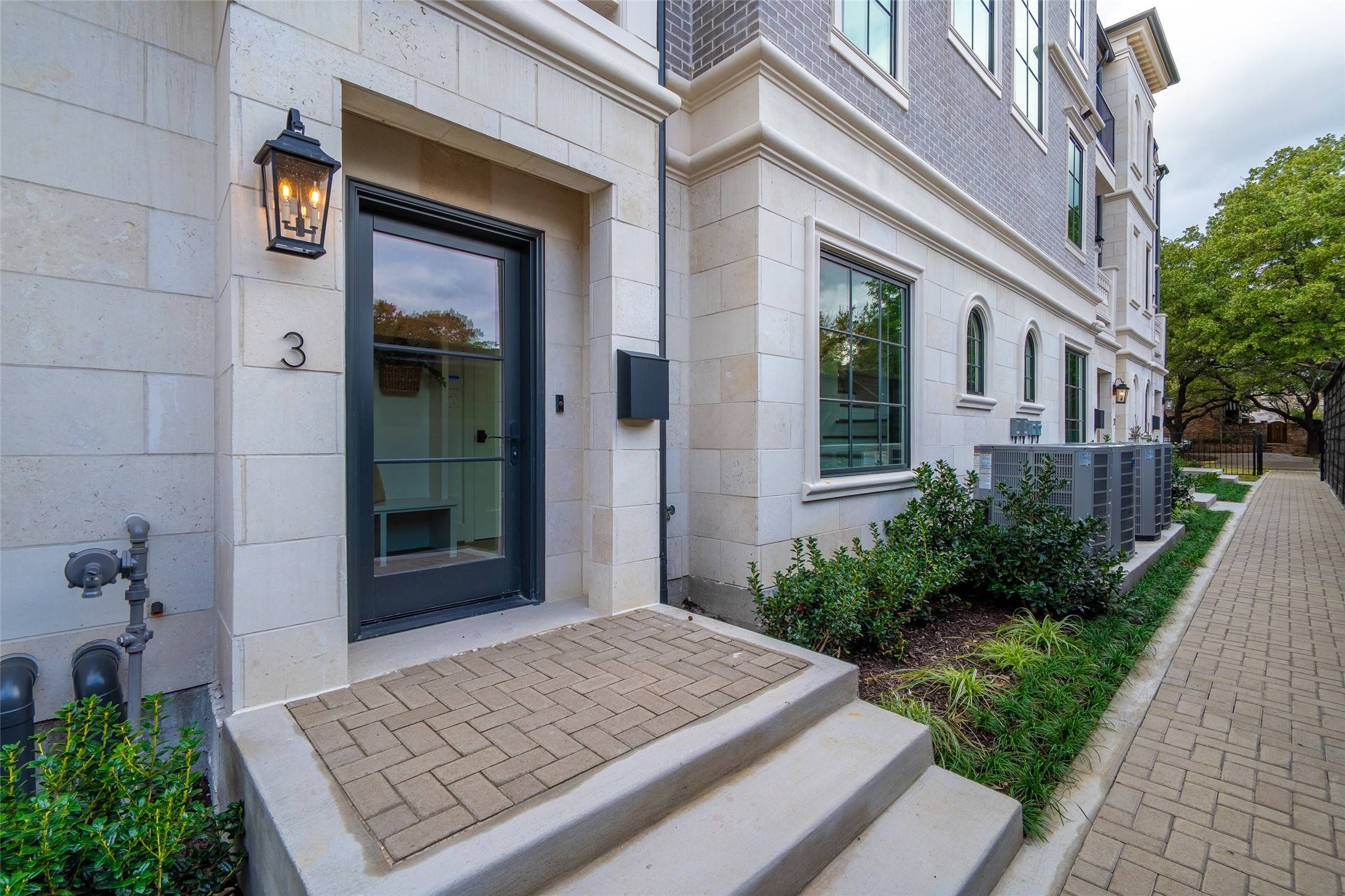 University Park, TX 75205,4525 Emerson AVE #3