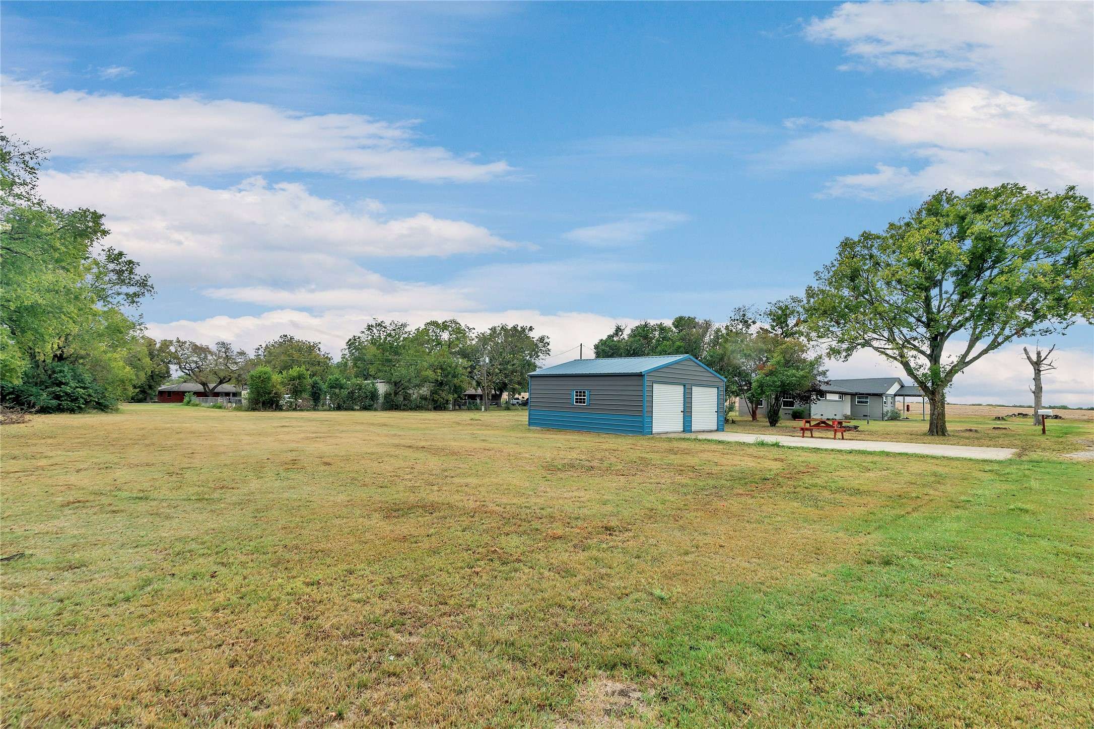 Wilmer, TX 75141,1008 Wilmer Hutchins RD