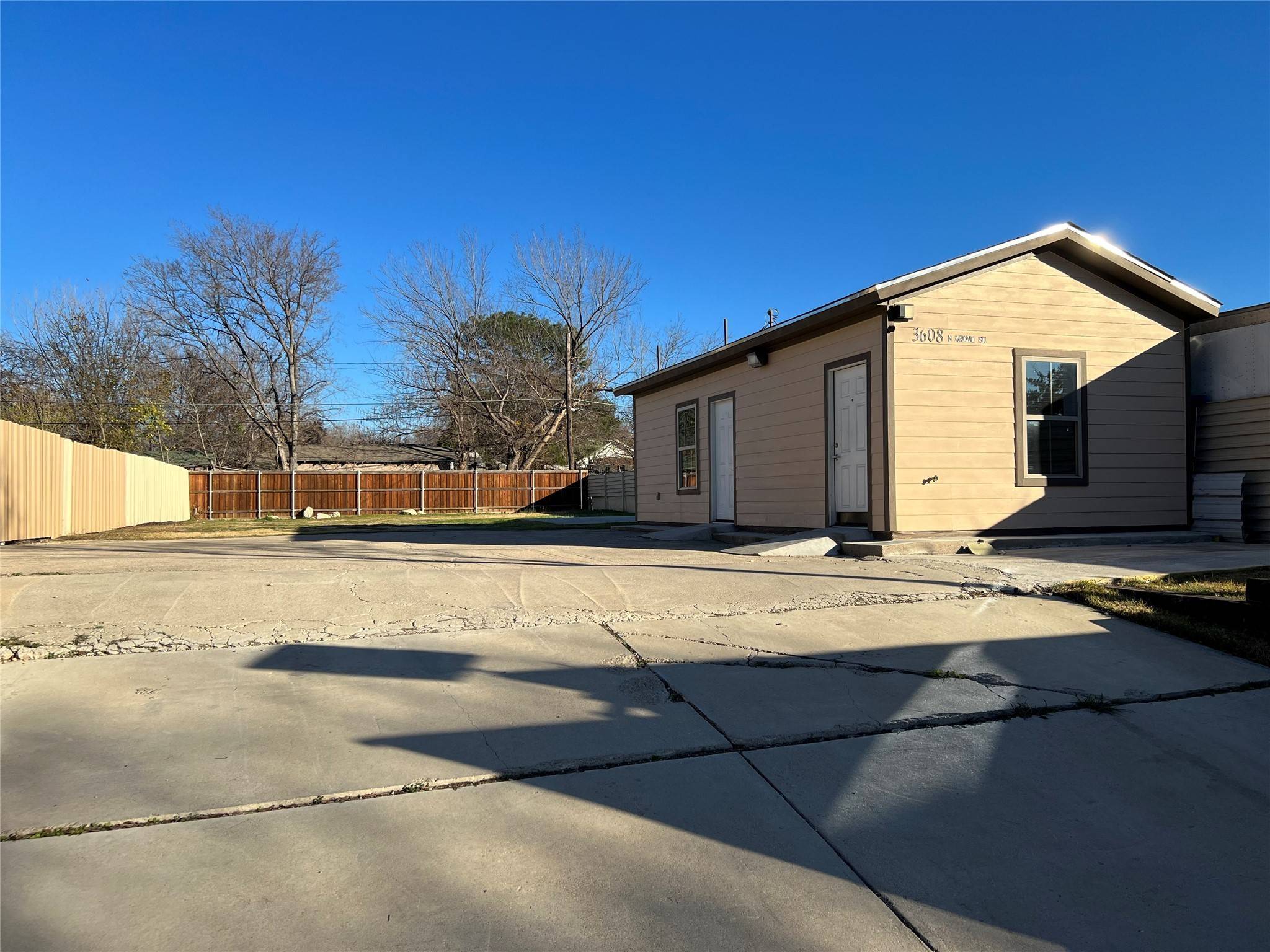 Fort Worth, TX 76106,3608 N Grove ST