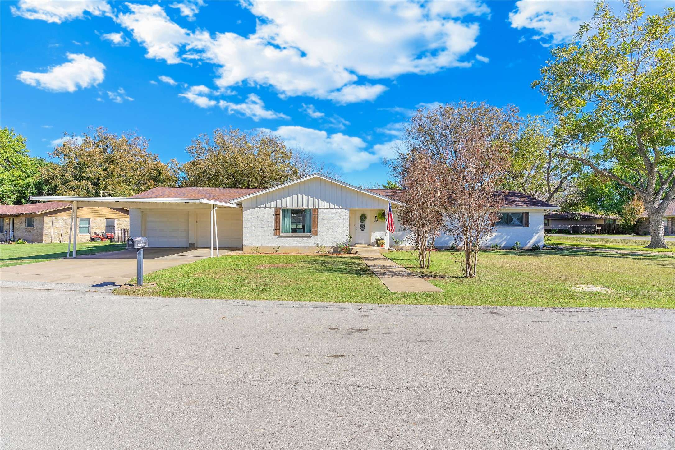 Grandview, TX 76050,807 Davis ST