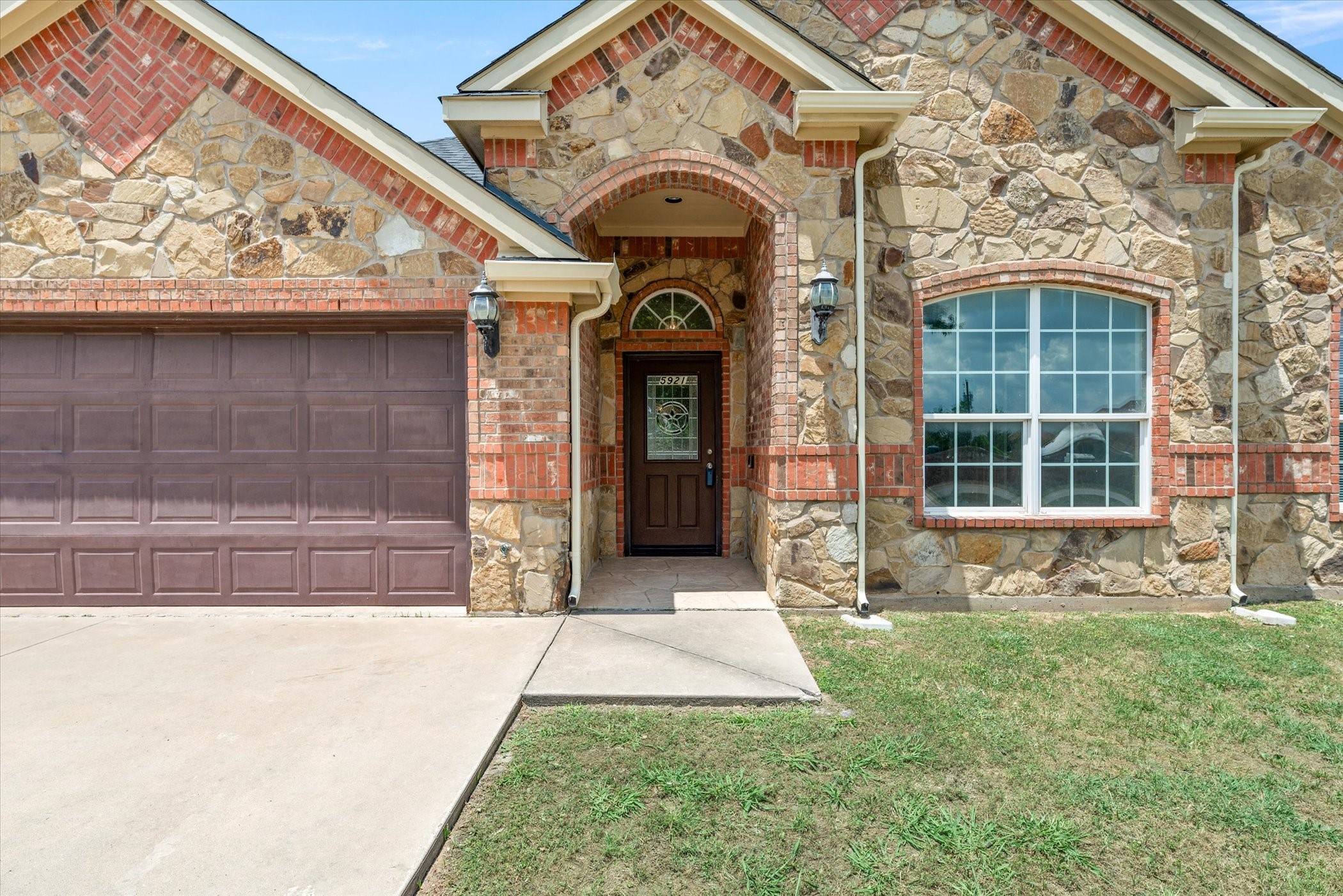 Little Elm, TX 75068,5921 Edgewood PL