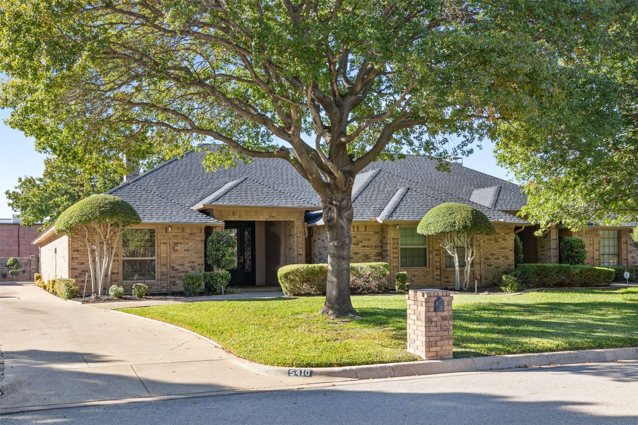 Fort Worth, TX 76132,5410 Ledgestone DR
