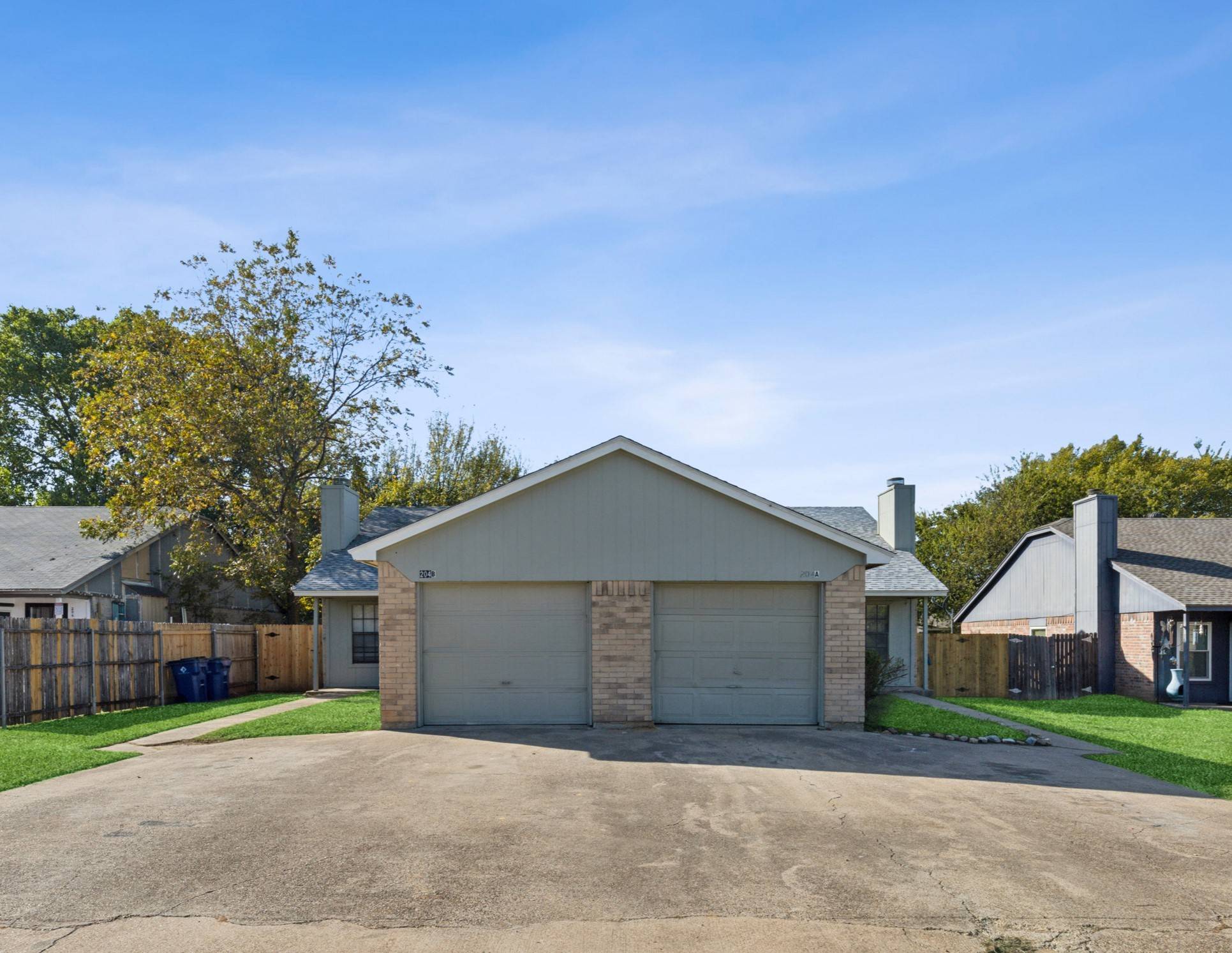 Kennedale, TX 76060,204 New Hope RD