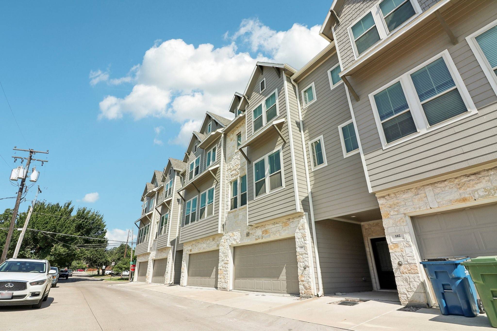 Lewisville, TX 75057,104 Samuel ST