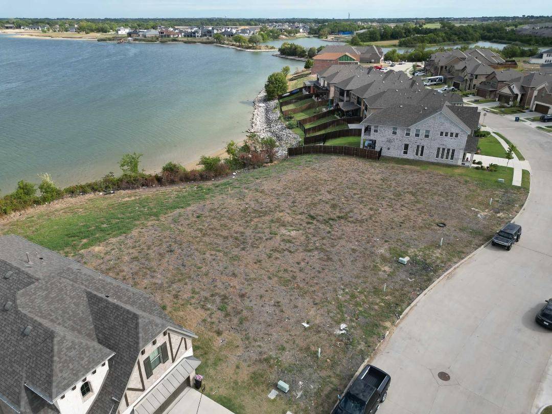 Forney, TX 75126,18102 Lakefront CT