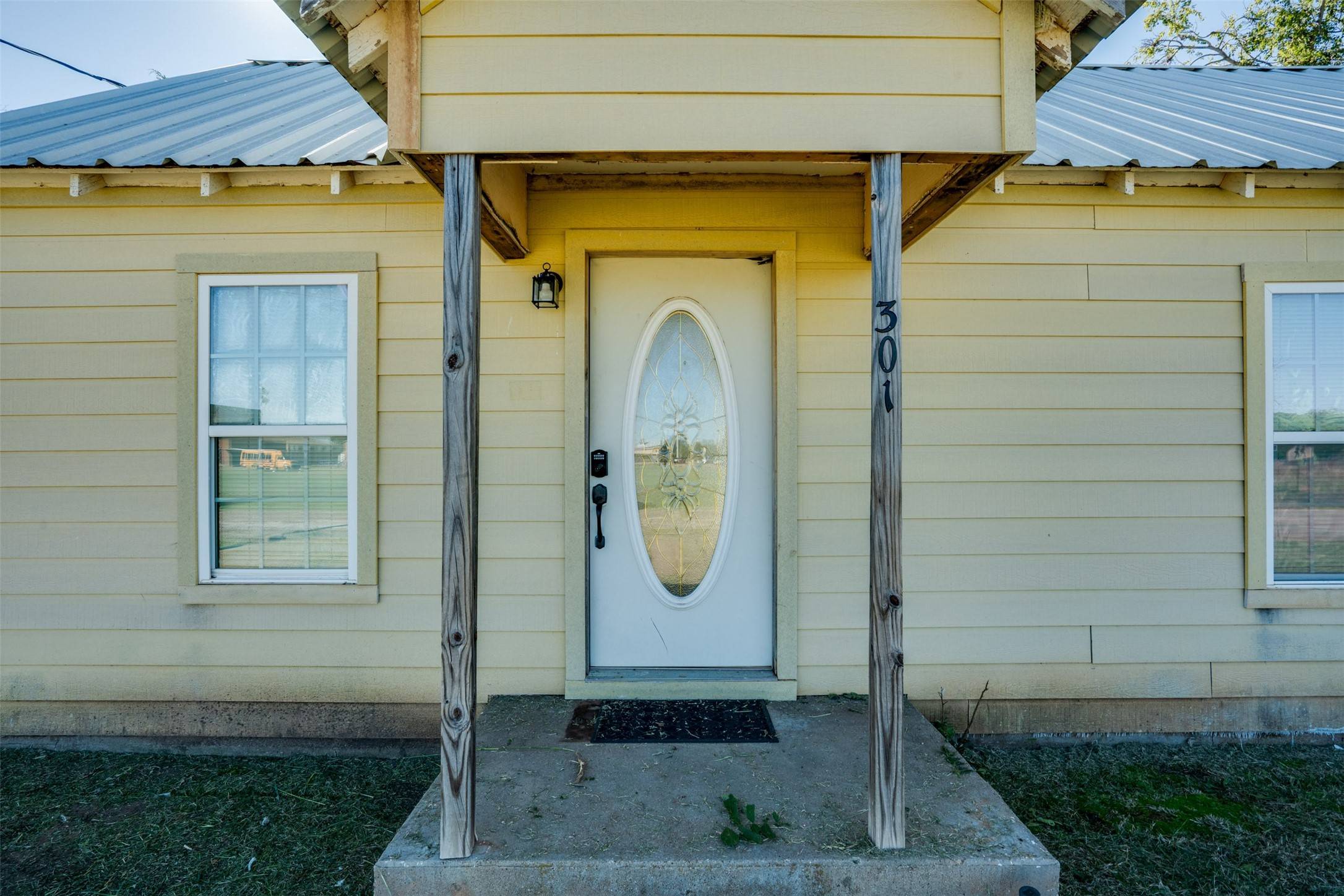 Knox City, TX 79529,310 NE THIRD ST