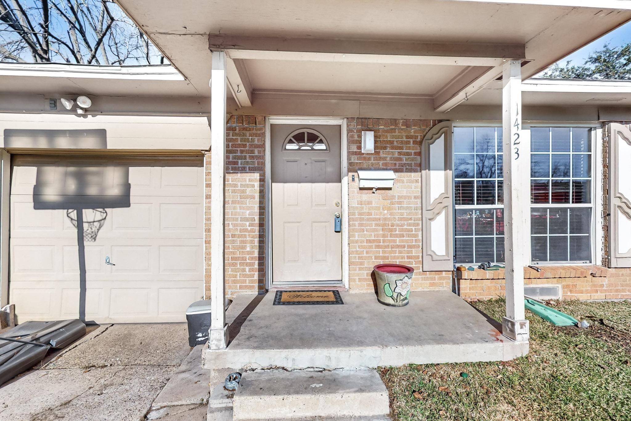 Mesquite, TX 75149,1423 Highland ST