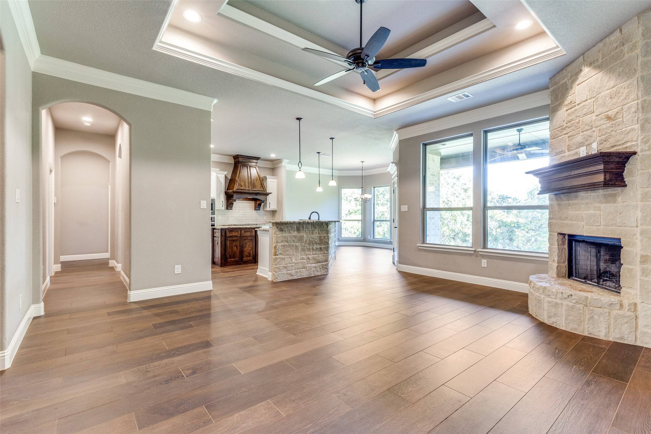 Azle, TX 76020,332 Trinity AVE