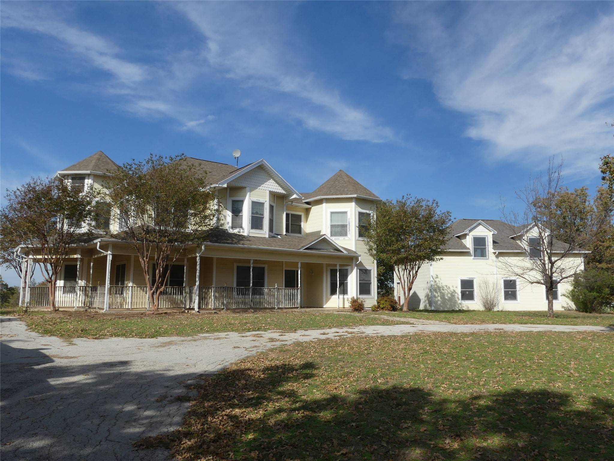 Springtown, TX 76082,745 Indian Springs RD
