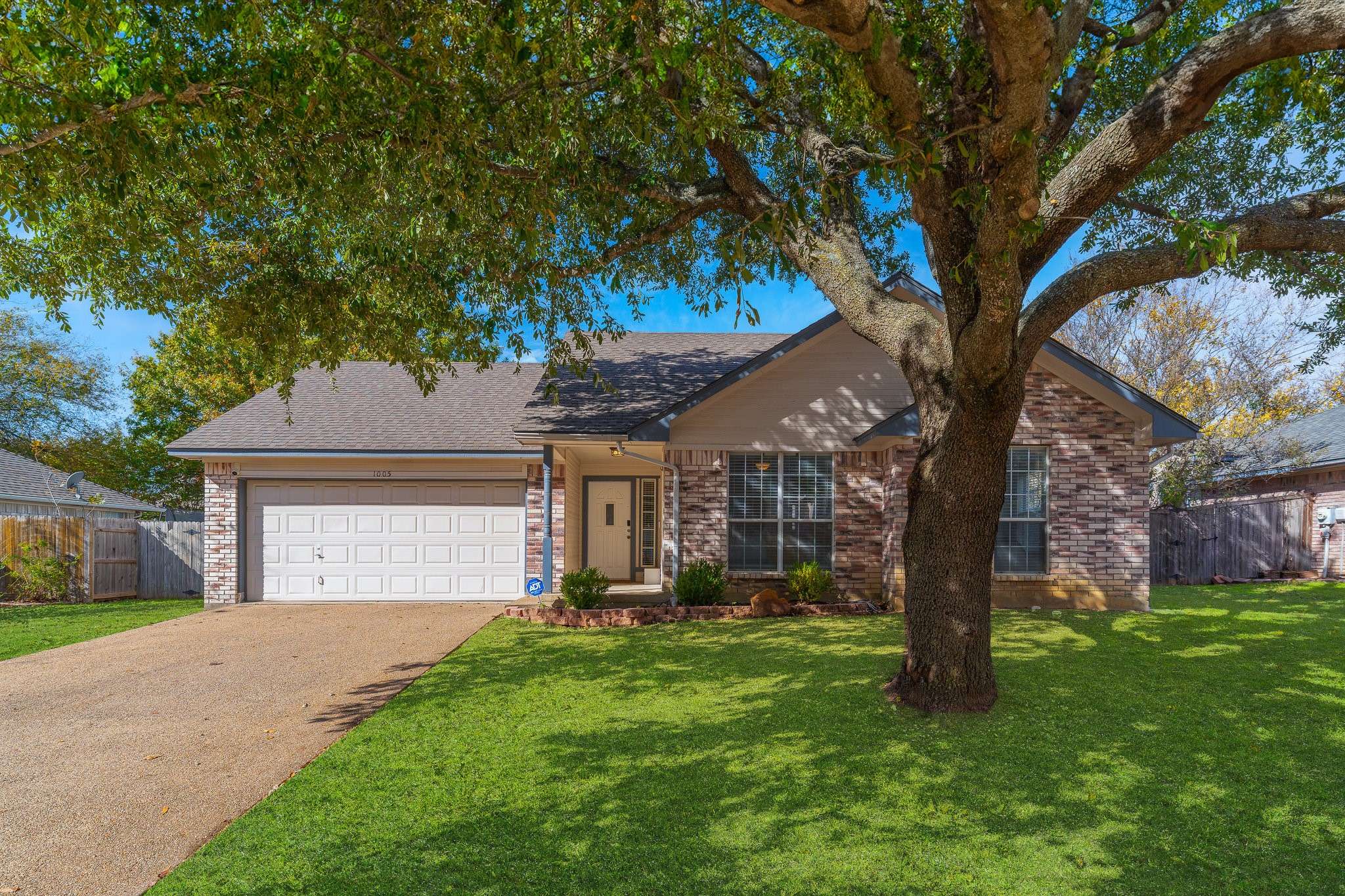 Midlothian, TX 76065,1005 Short Line BLVD