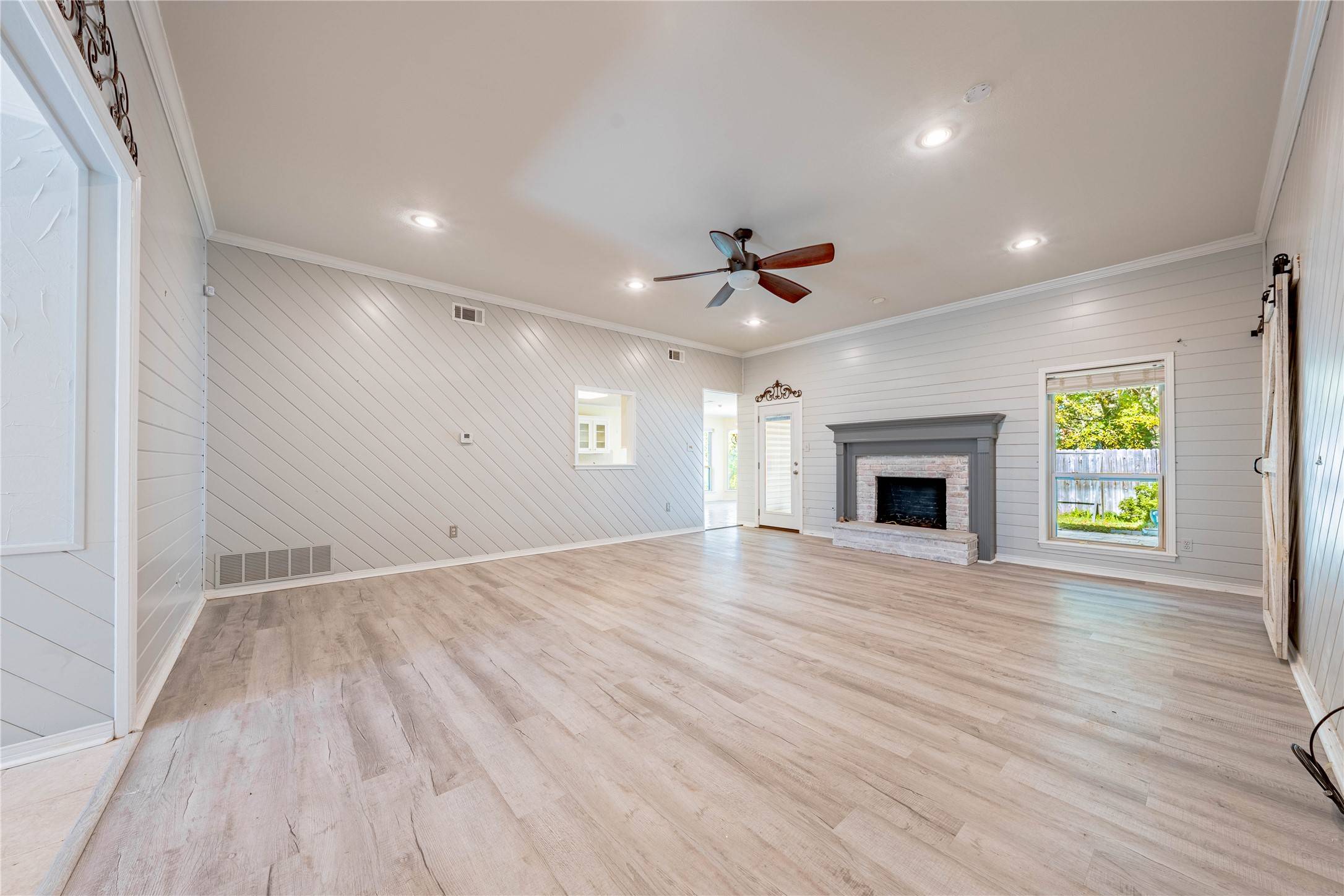 Athens, TX 75751,208-A Willowbrook DR