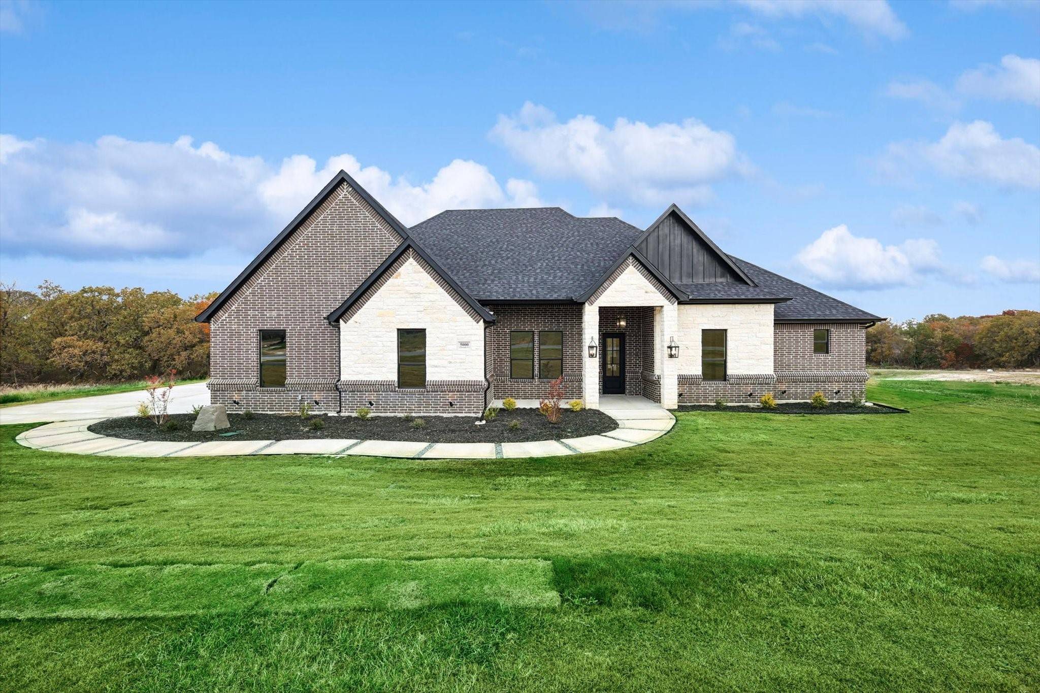 Weatherford, TX 76088,5000 Glenoaks CT