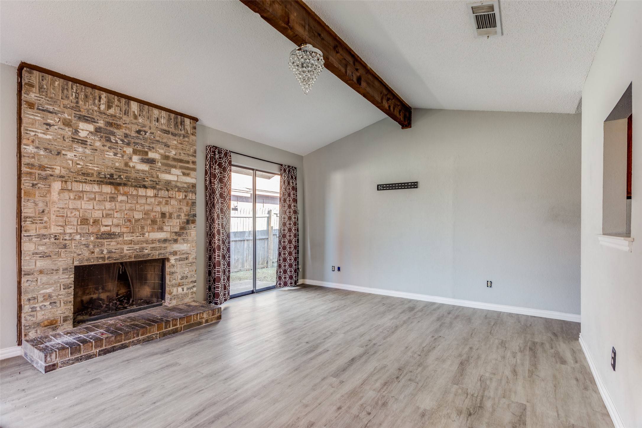 Fort Worth, TX 76133,6725 S Creek DR