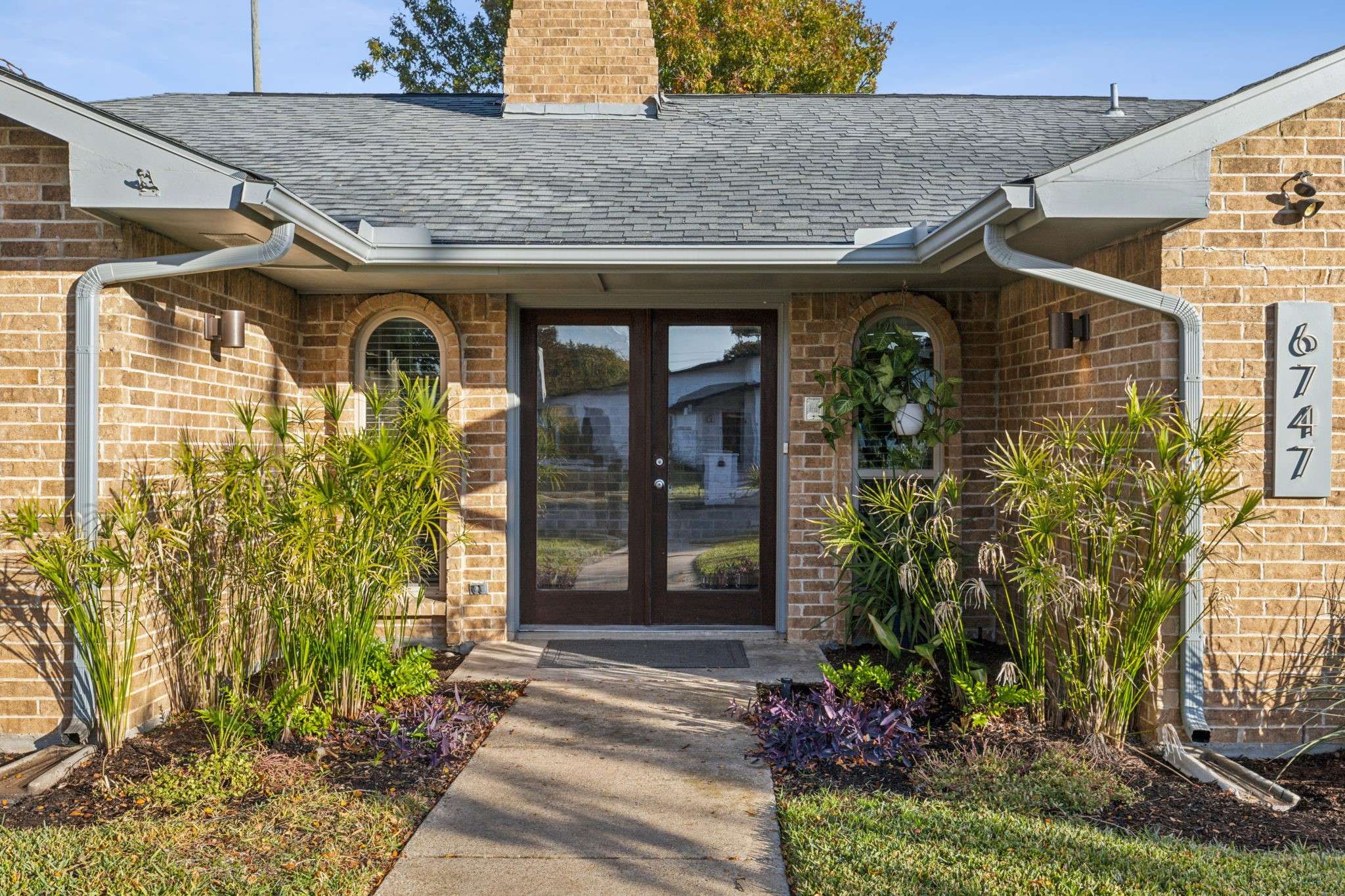 Dallas, TX 75248,6747 Winterwood LN