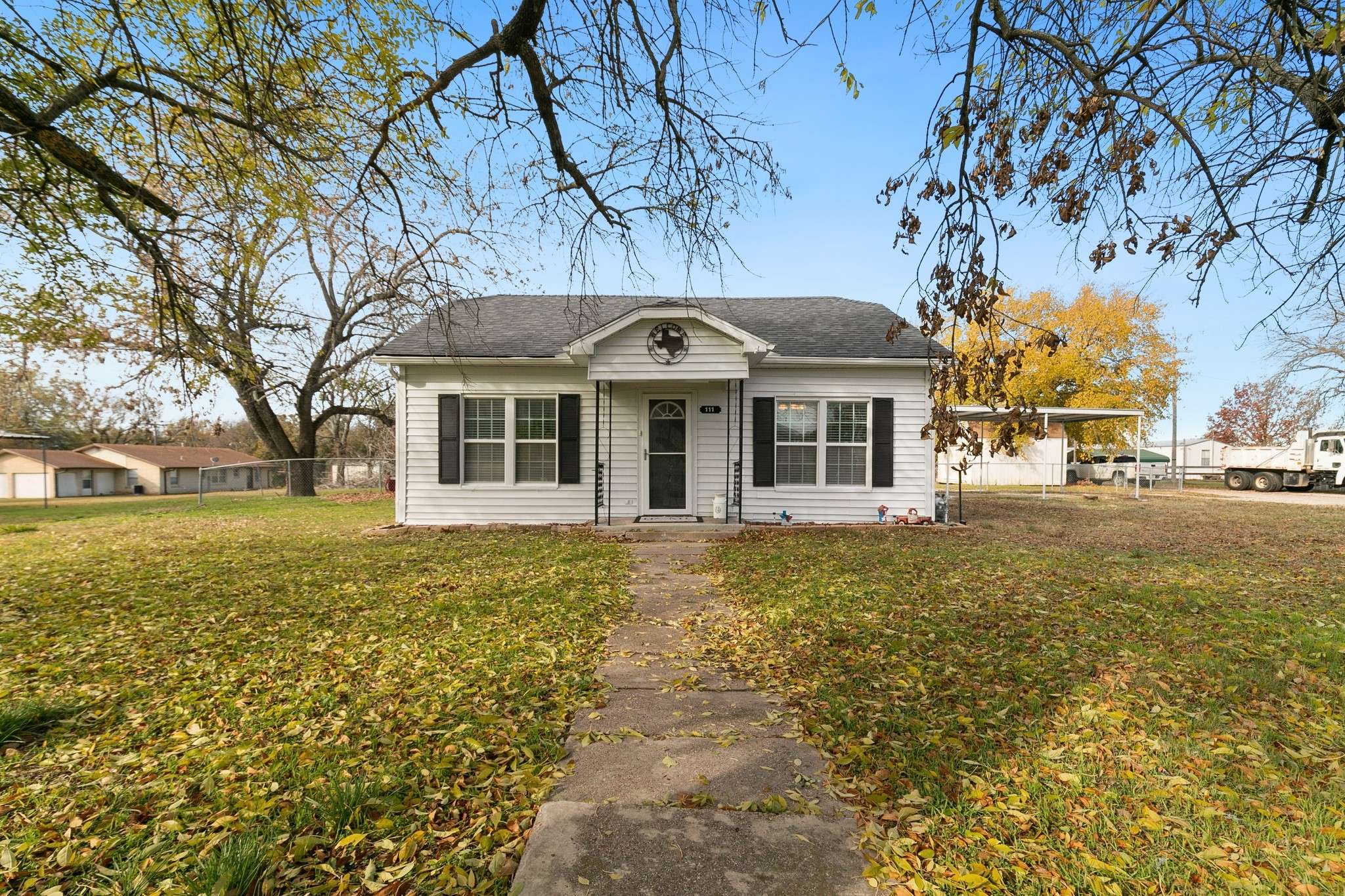 Montague, TX 76251,111 N Hall ST