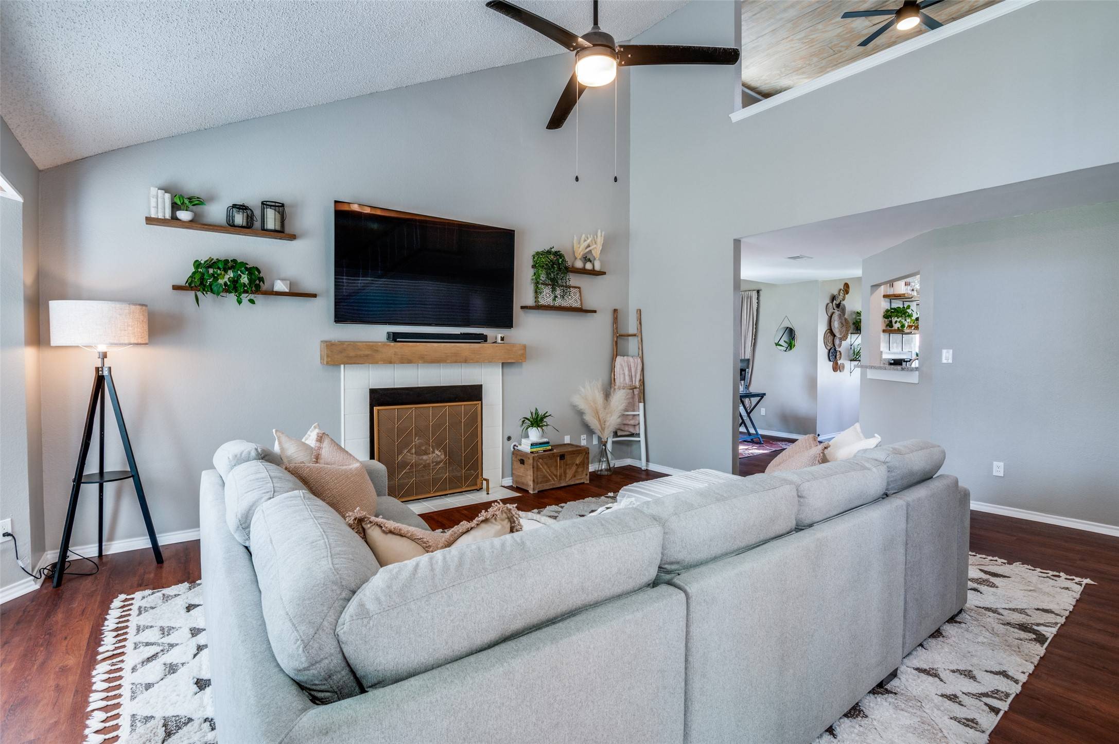 Grand Prairie, TX 75052,318 Hopewell ST